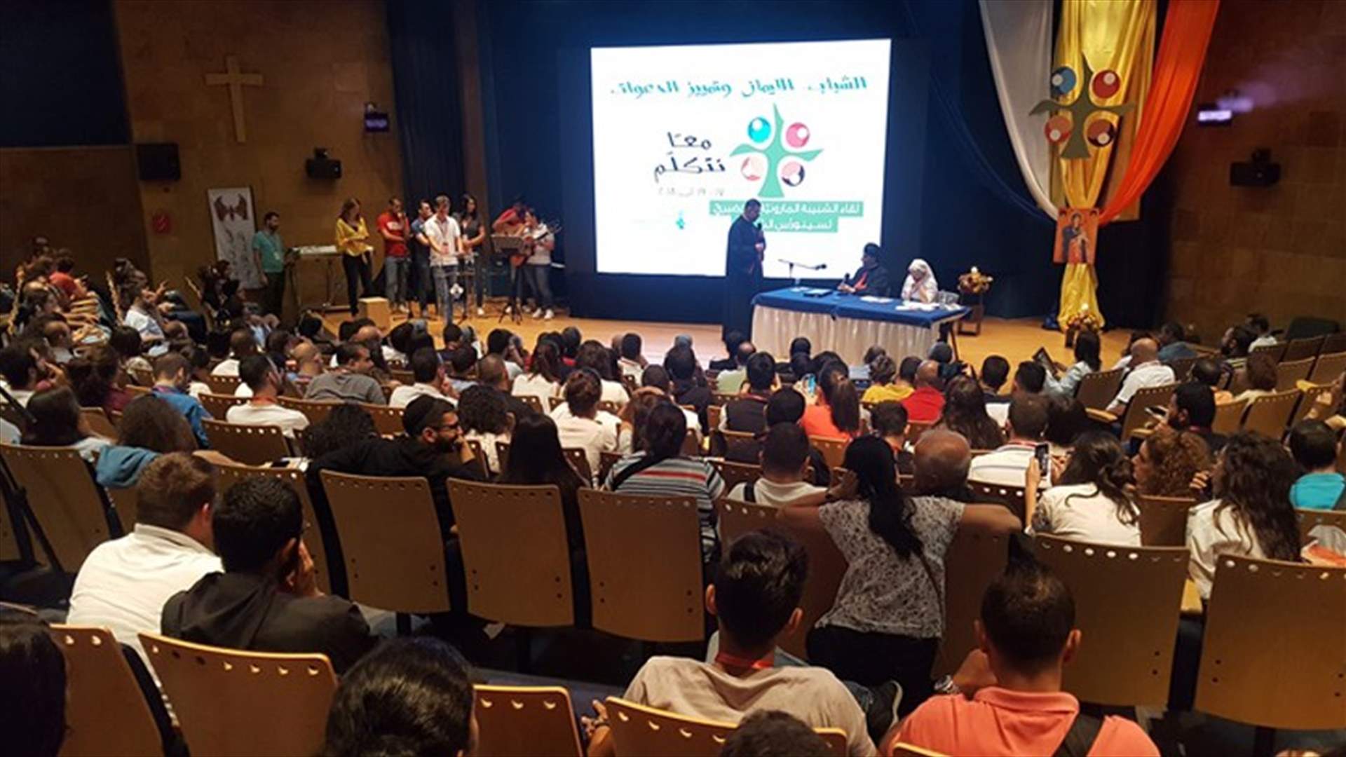 الراعي:  للقبول بفرص العمل وعدم التشبه بالسياسيين