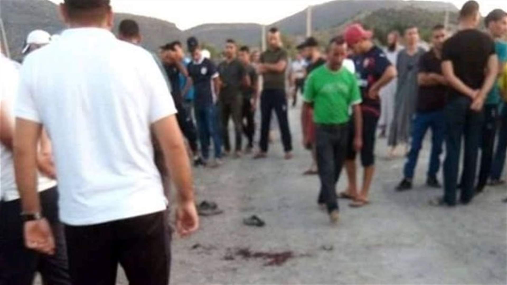 انفجار قنبلة بـ 6 أطفال اثناء اللعب في الجزائر...