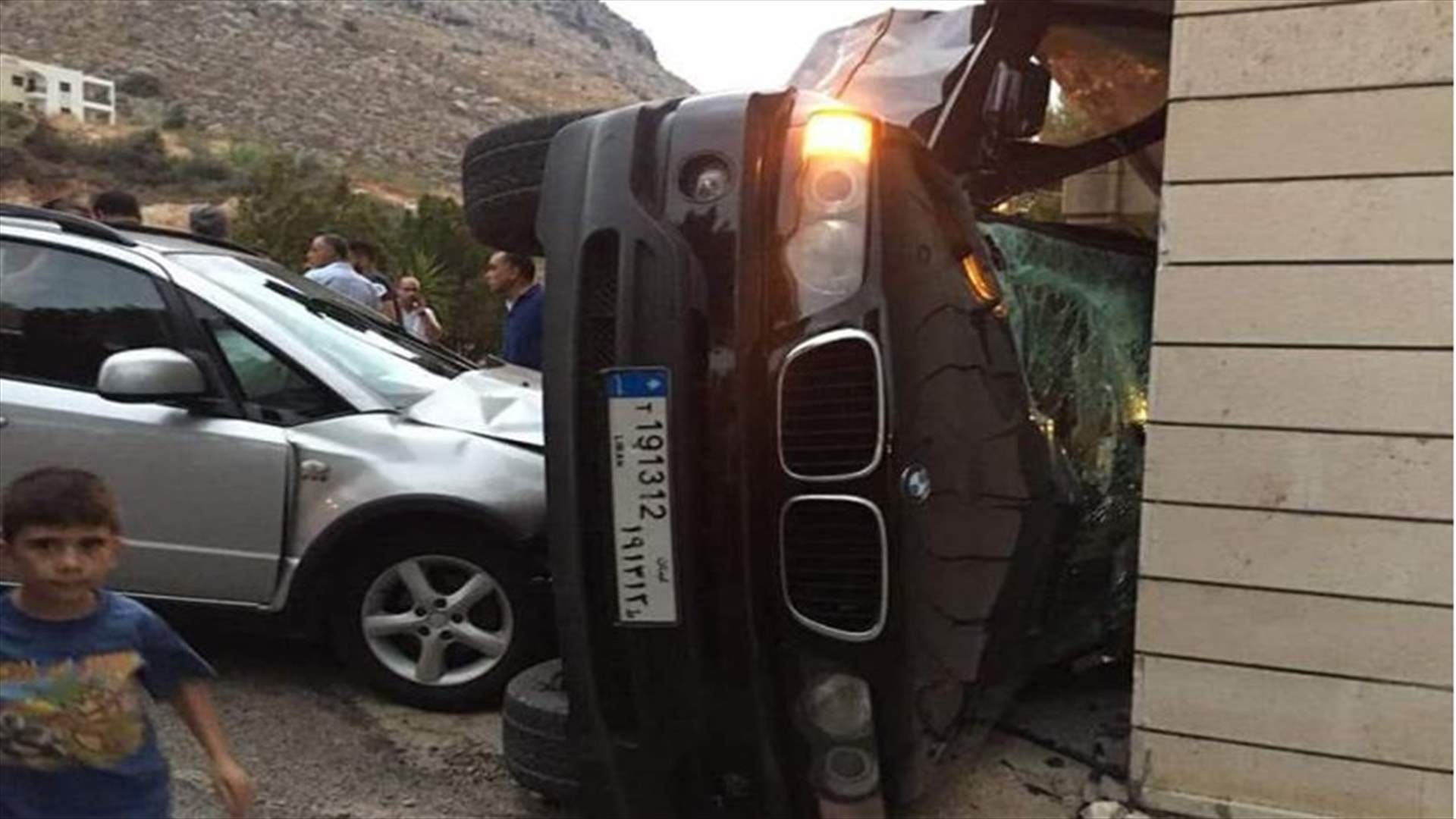 جريحان في حادث سير مروع على طريق عام رشدبين كوسبا (صورة)