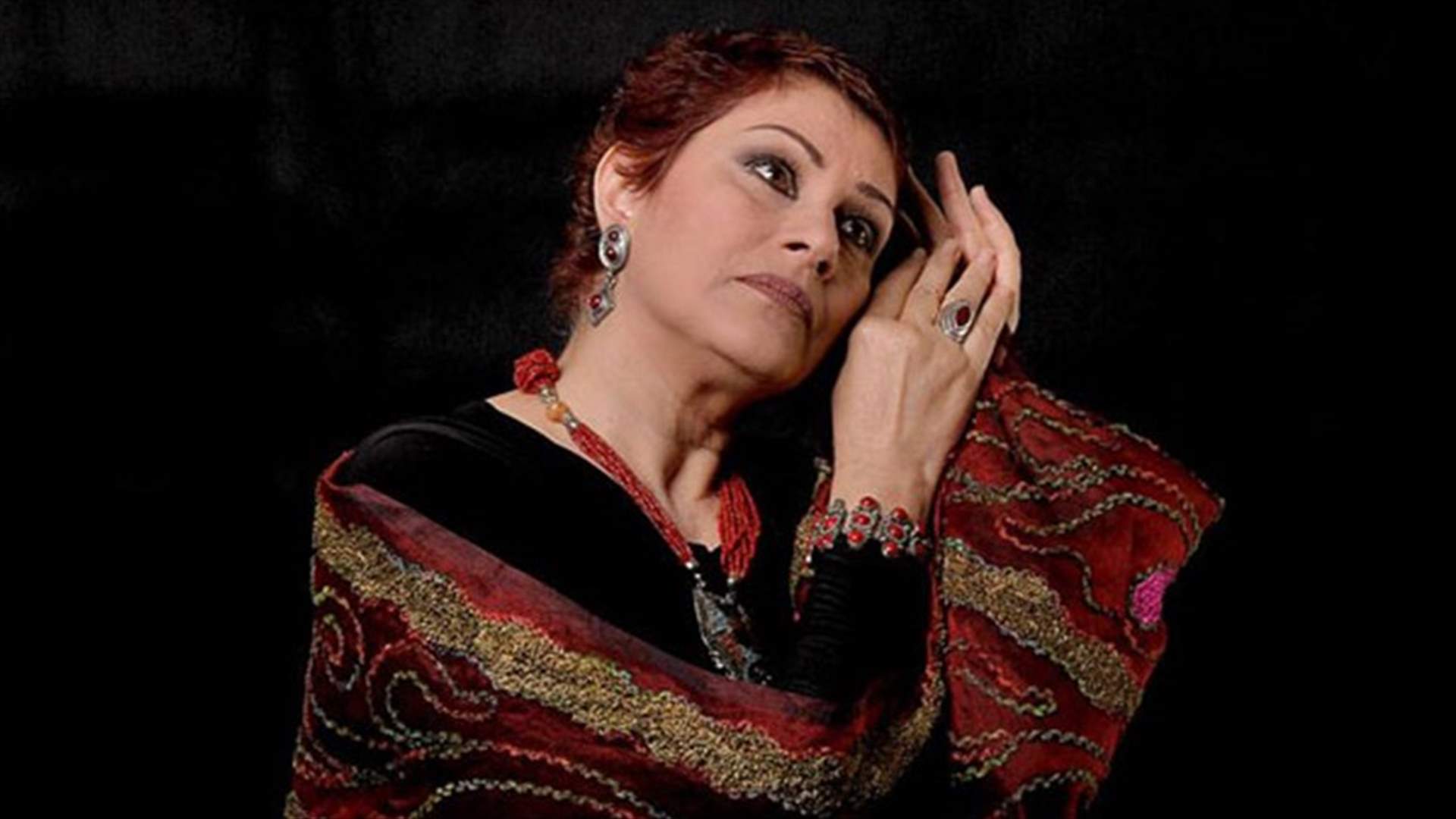 جثمان الكاتبة والفنانة سحر طه يصل إلى بيروت