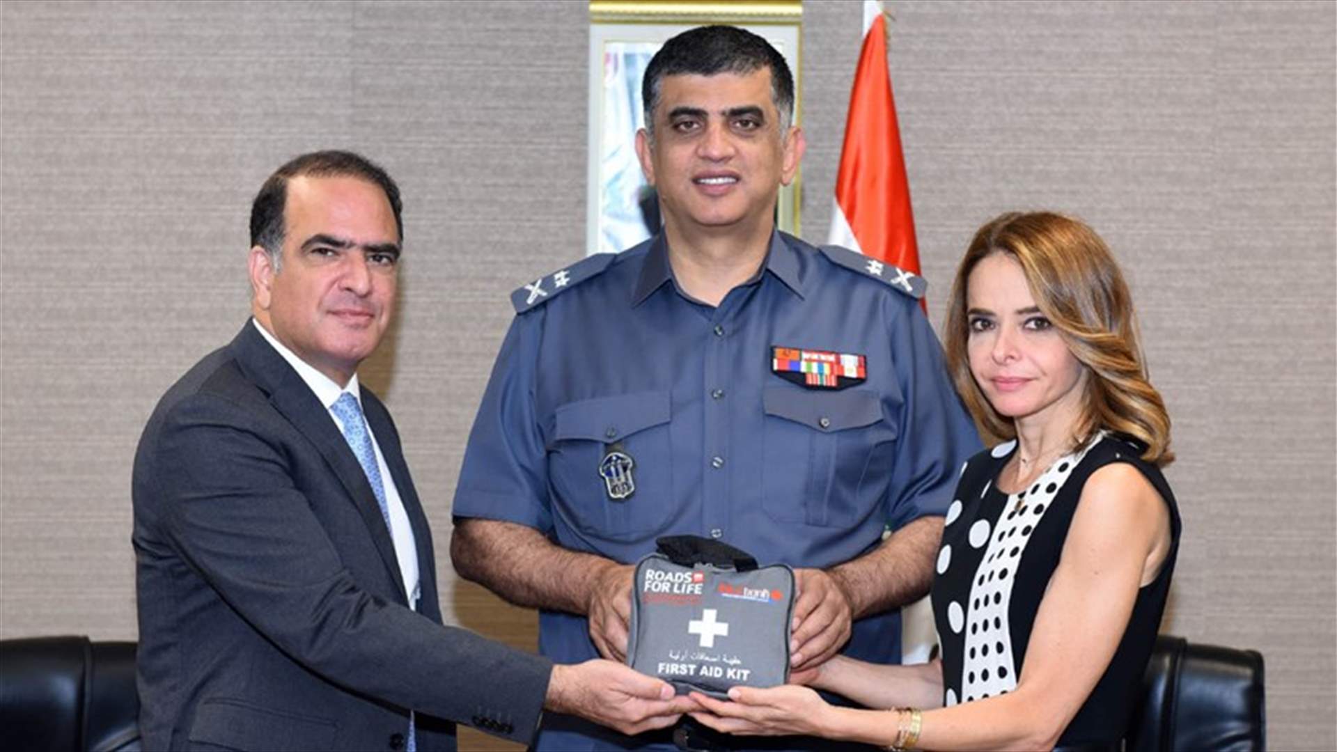 عثمان تسلّم من رئيس مجلس إدارة البنك اللبناني للتجارة حقيبة إنقاذ نموذجية...