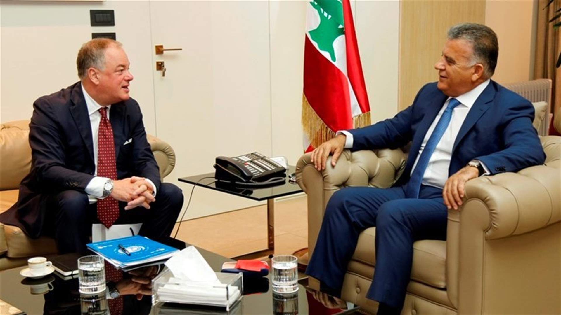 Ibrahim discusses with UNIFIL commander situation on southern borders