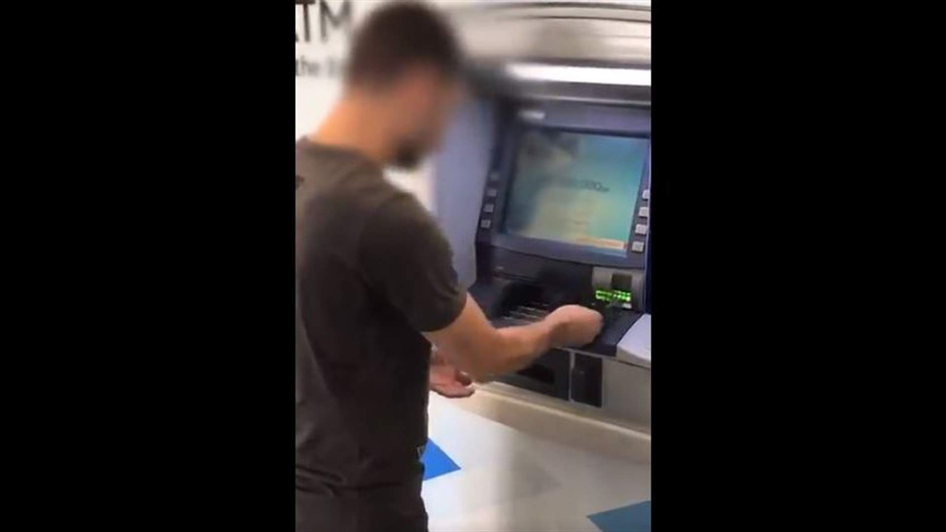 هكذا كانت العصابة الرومانية تقرصن بطاقات الإئتمان... شاهدوا الفيديو