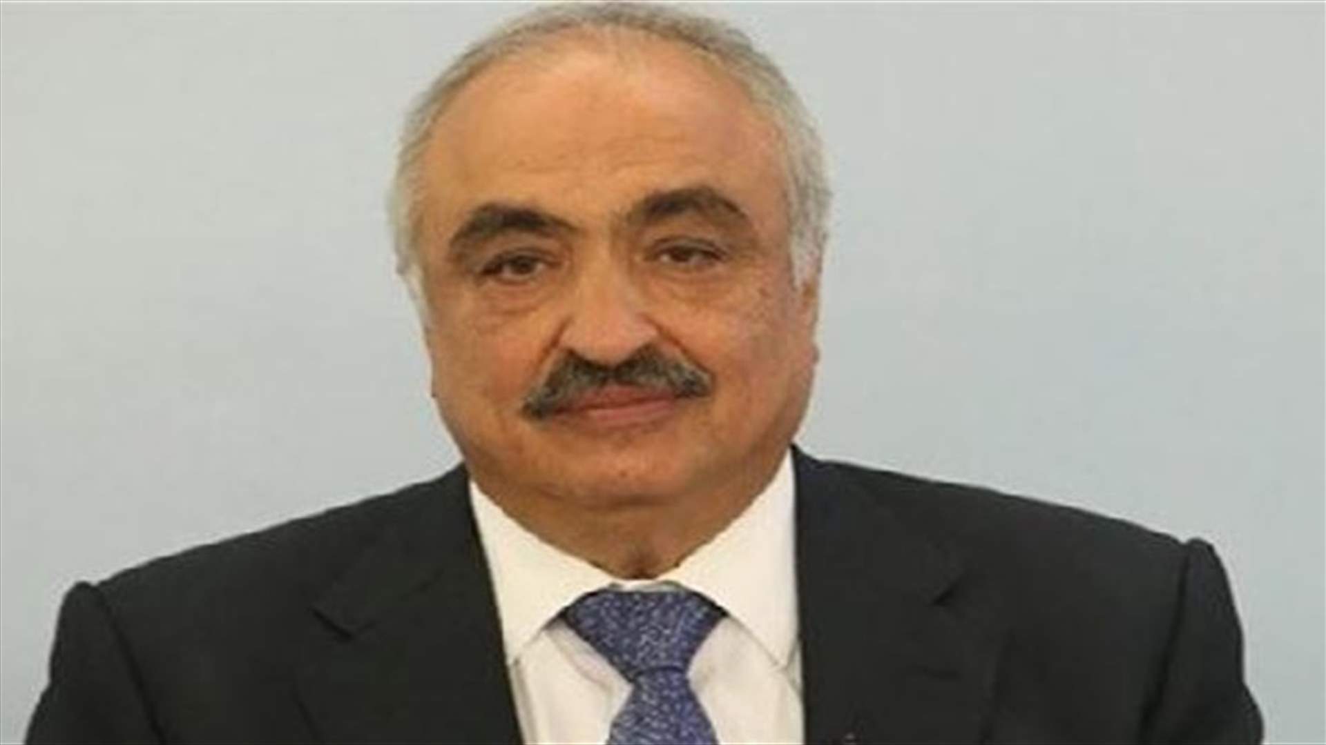الحجار لأسود: غرّد ما شئت...