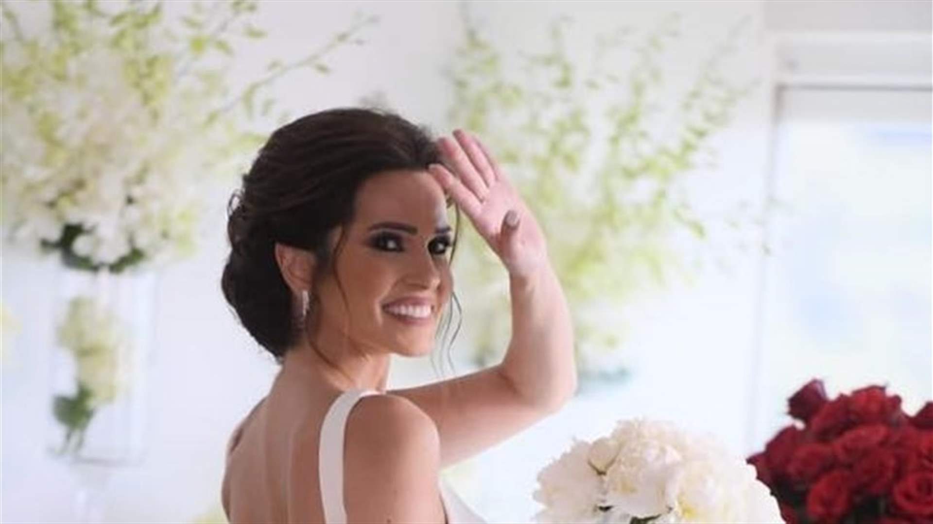 نيكول الحجل تودع الـ LBCI... وصورة مع يزبك وهبي في استديو الأخبار