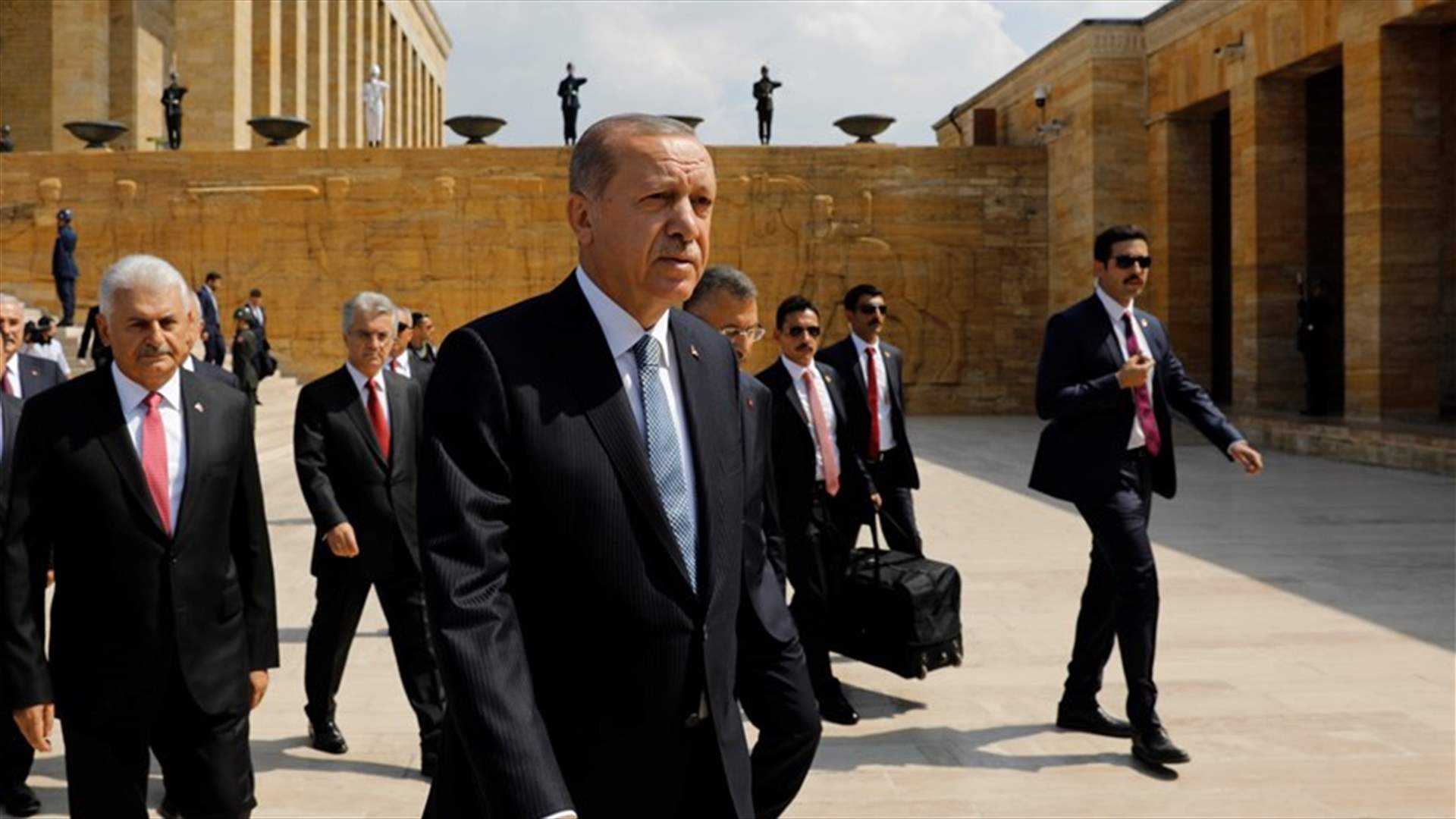 اردوغان: الليرة التركية مستهدفة