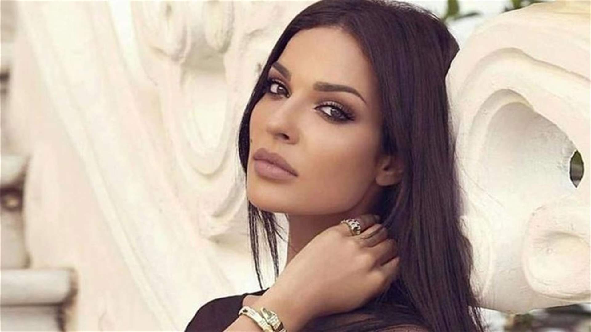 نادين نسيب نجيم تودّع والدها بحضور هؤلاء النجوم – بالفيديو