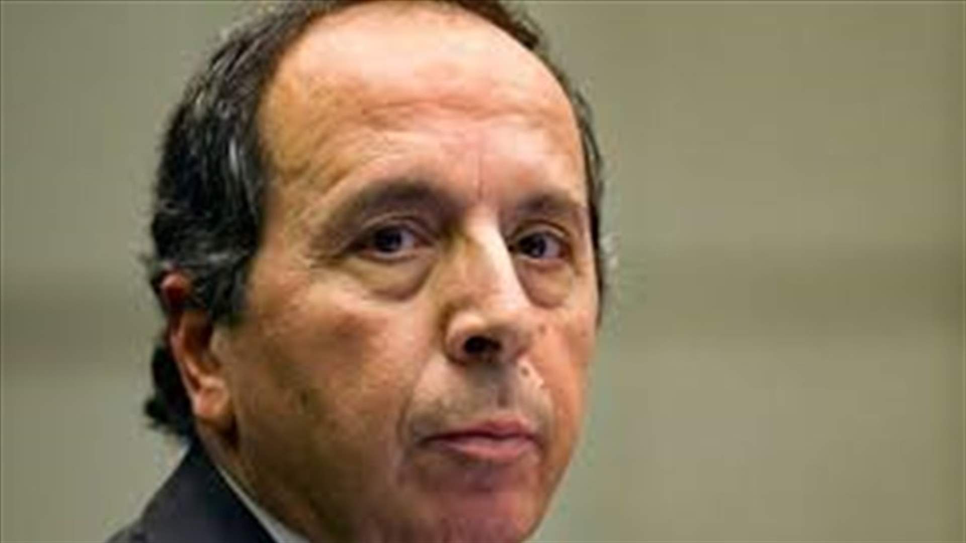 السيد: صدَقَ من قال "الغبي من إستغبى الناس"