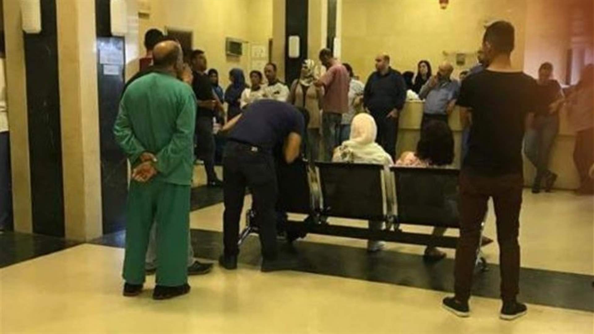 Employees at Sidon’s governmental hospital stage protest