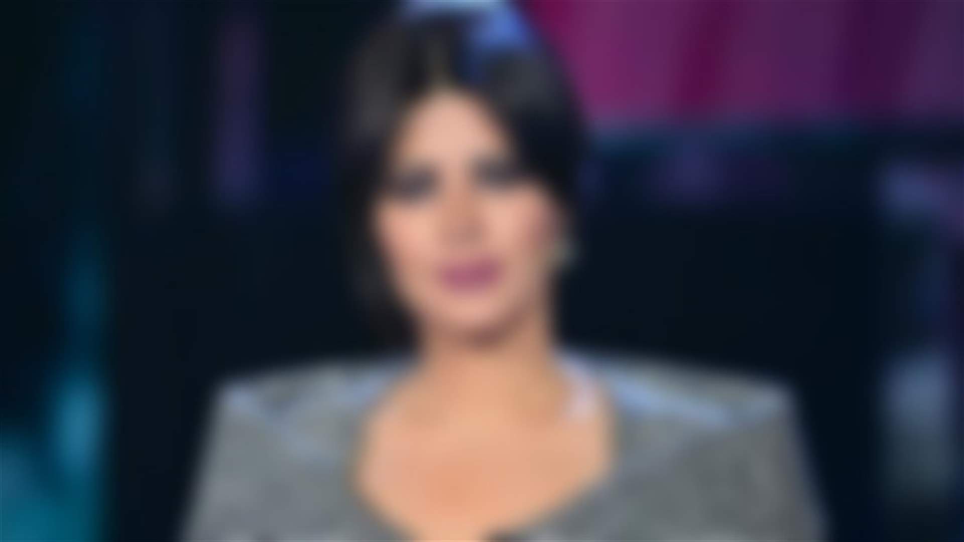 نجمة عربية تسخر من عامل الحديقة لديها وتهينه (فيديو)