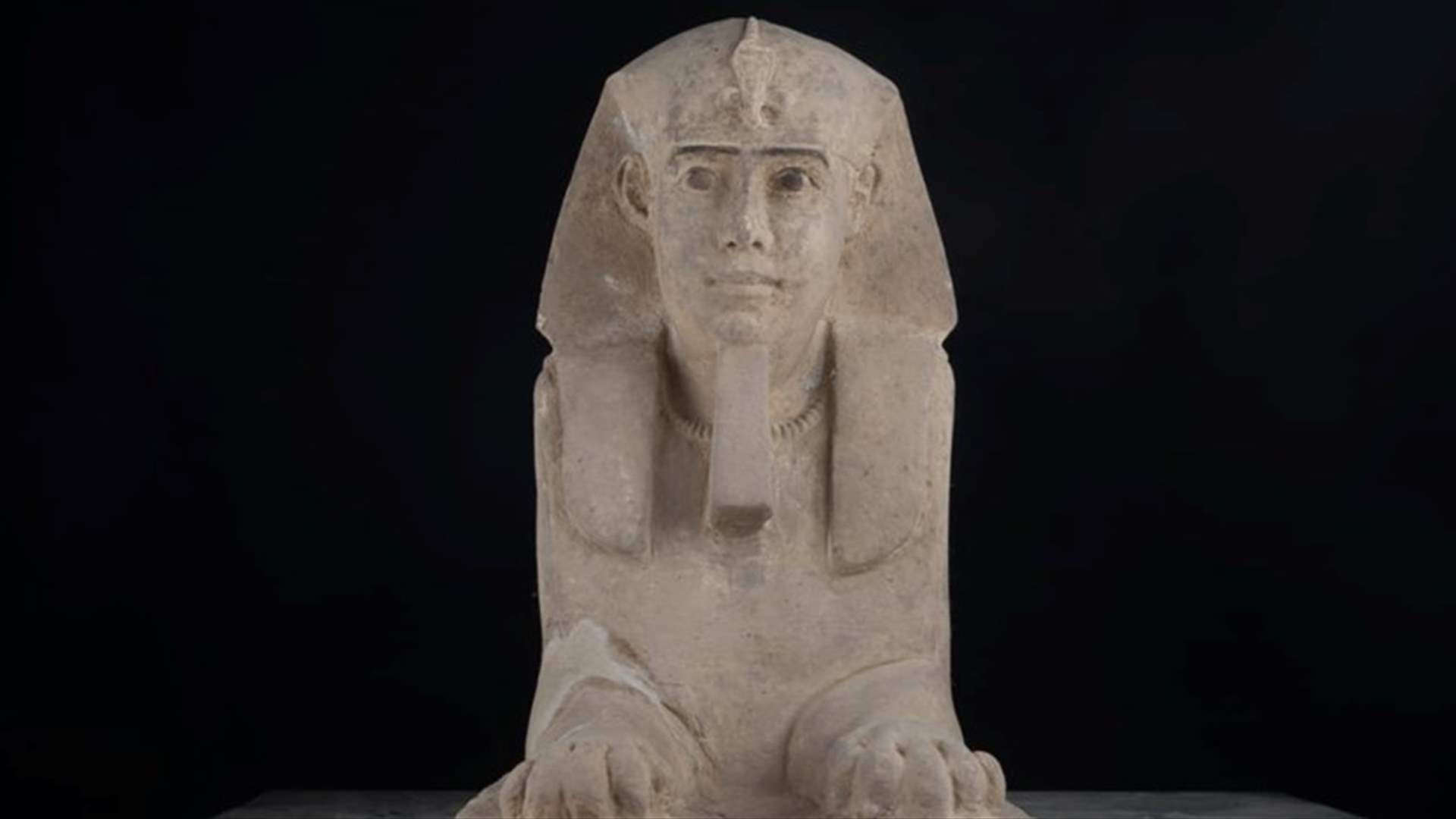 &quot;أبو الهول&quot;... تمثال جديد في معبد كوم أمبو في مصر