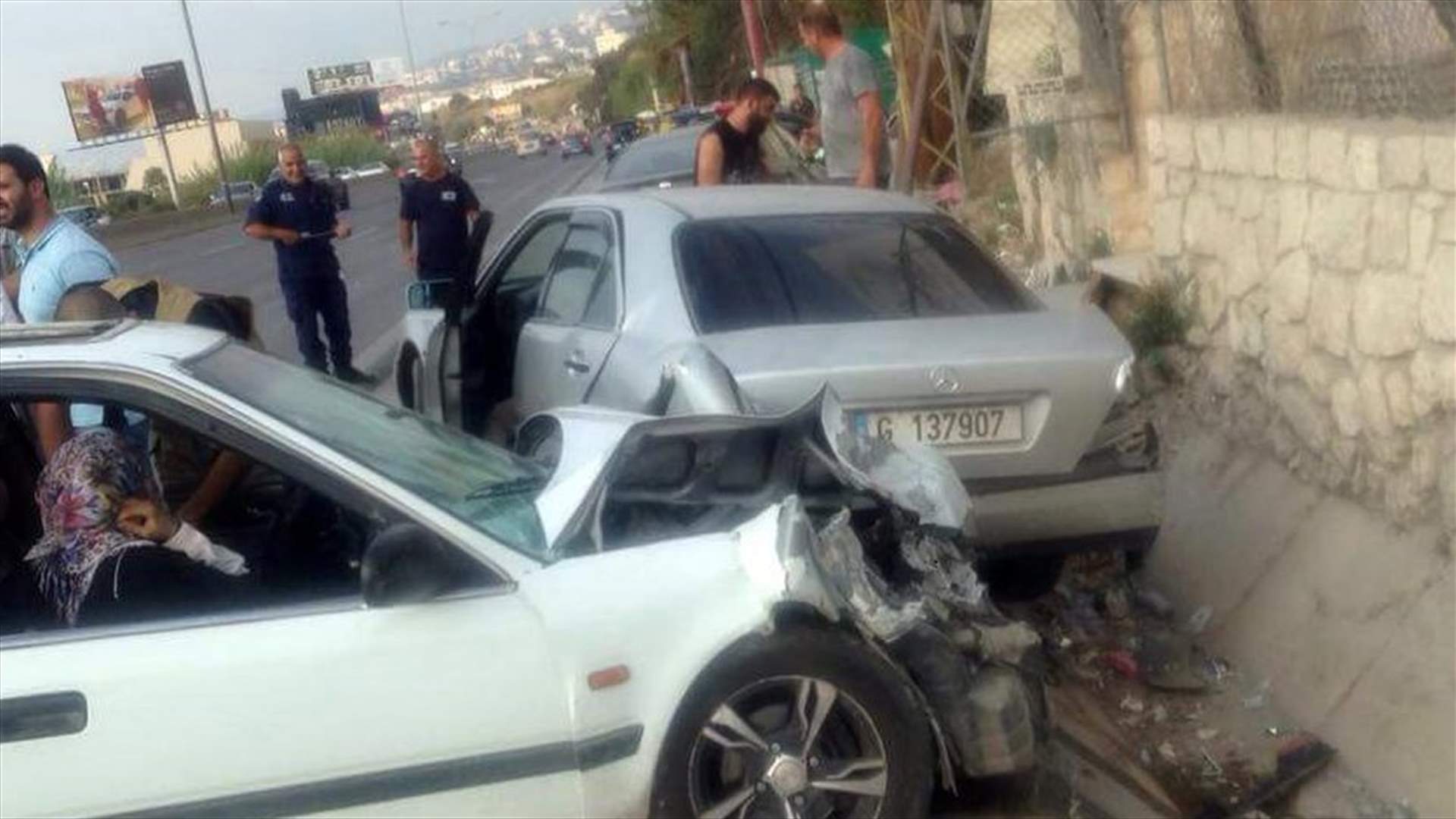 جريحان في حادث تصادم على المسلك الشرقي لأوتوستراد الصفرا