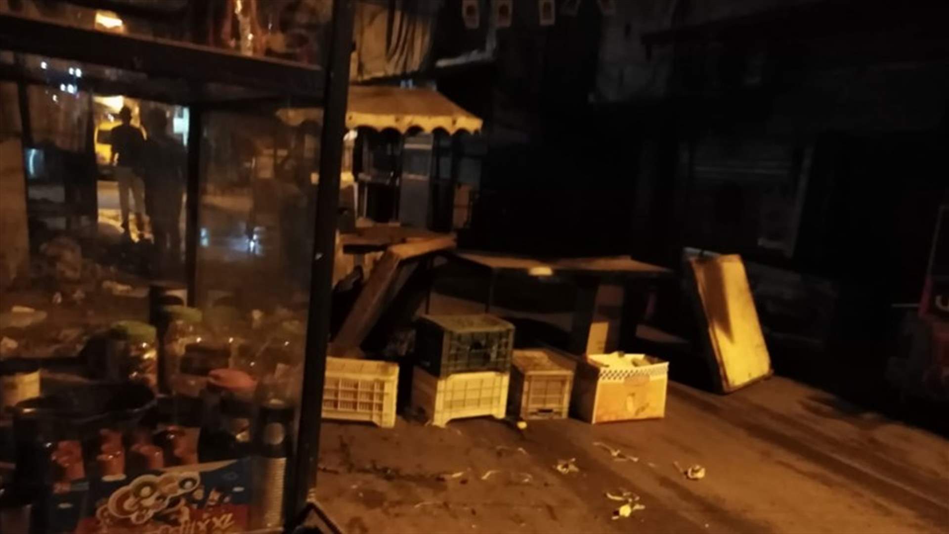 استنفار لقوات الامن الوطني الفلسطيني وإغلاق الشارع الفوقاني في مخيم عين الحلوة