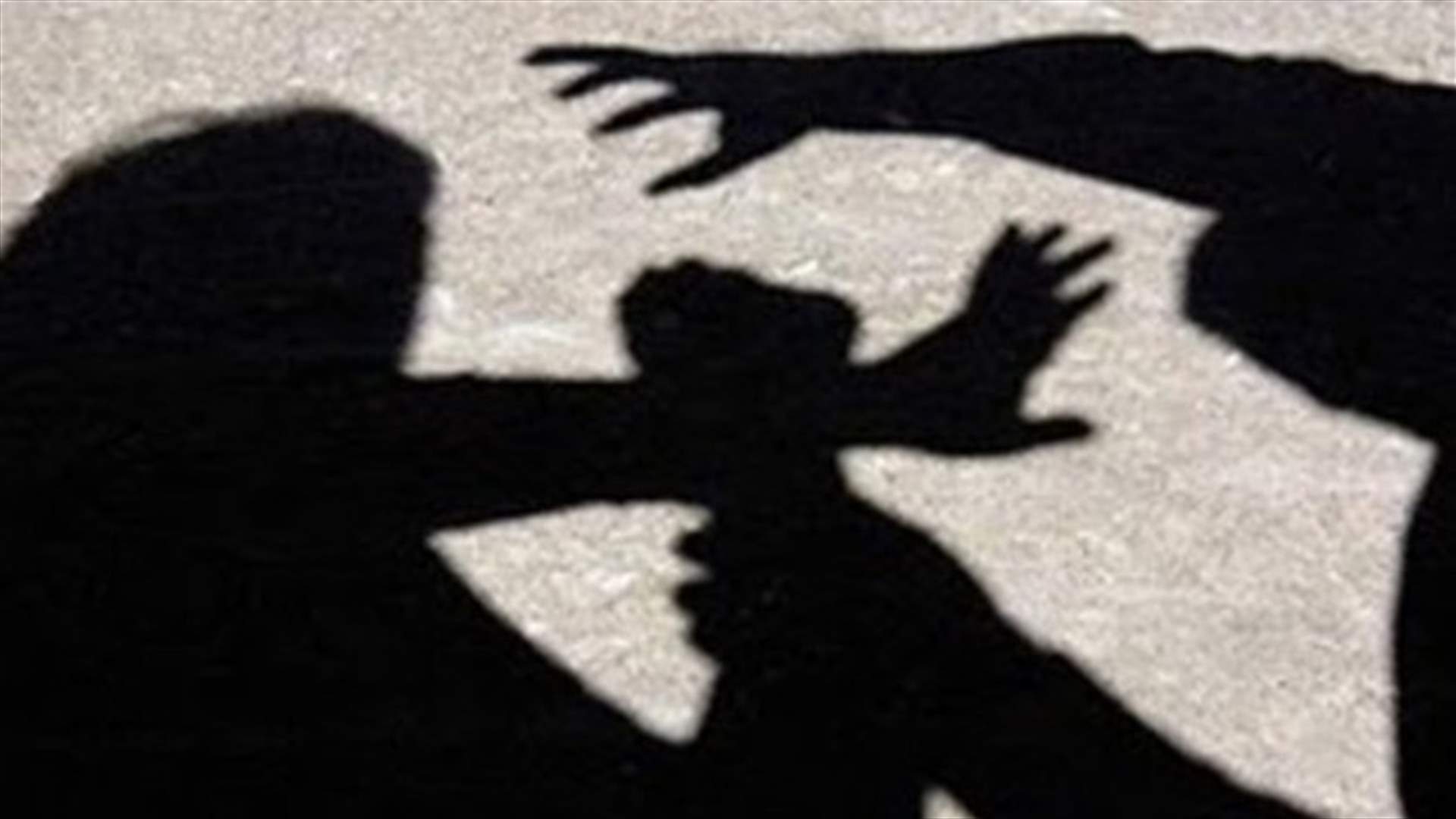تعرض لاعتداء من قبل مقنعين يرتدون لباسا أسود على طريق جنة قرطبا