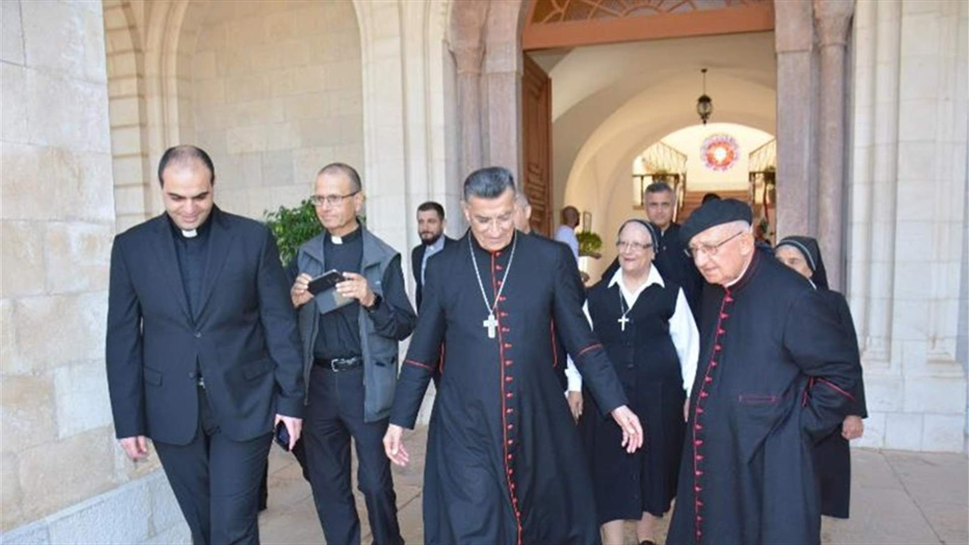 الراعي غادر الديمان الى بكركي: لحكومة طوارئ حيادية من شخصيات ليس لها إرتباطات حزبية