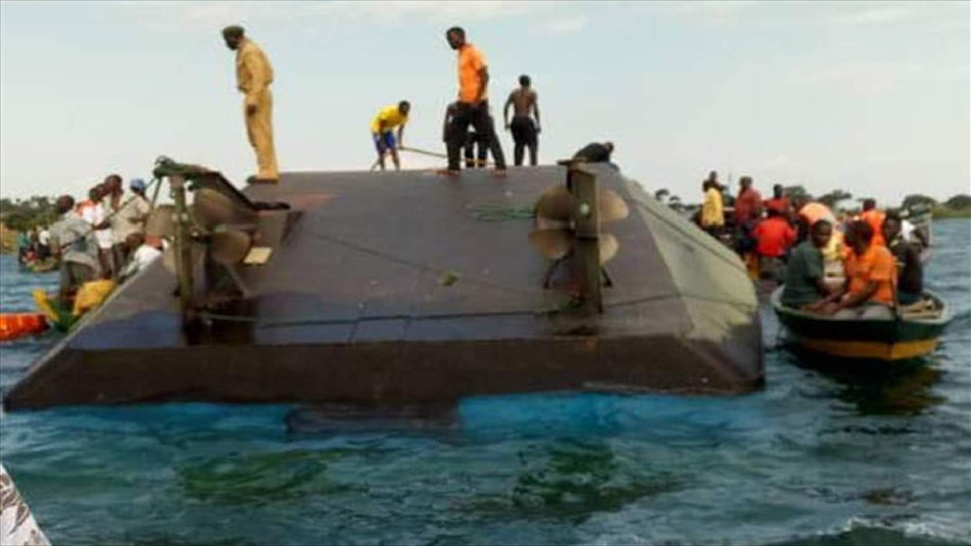 ارتفاع حصيلة غرق العبارة في بحيرة فيكتوريا الى 79 قتيلا