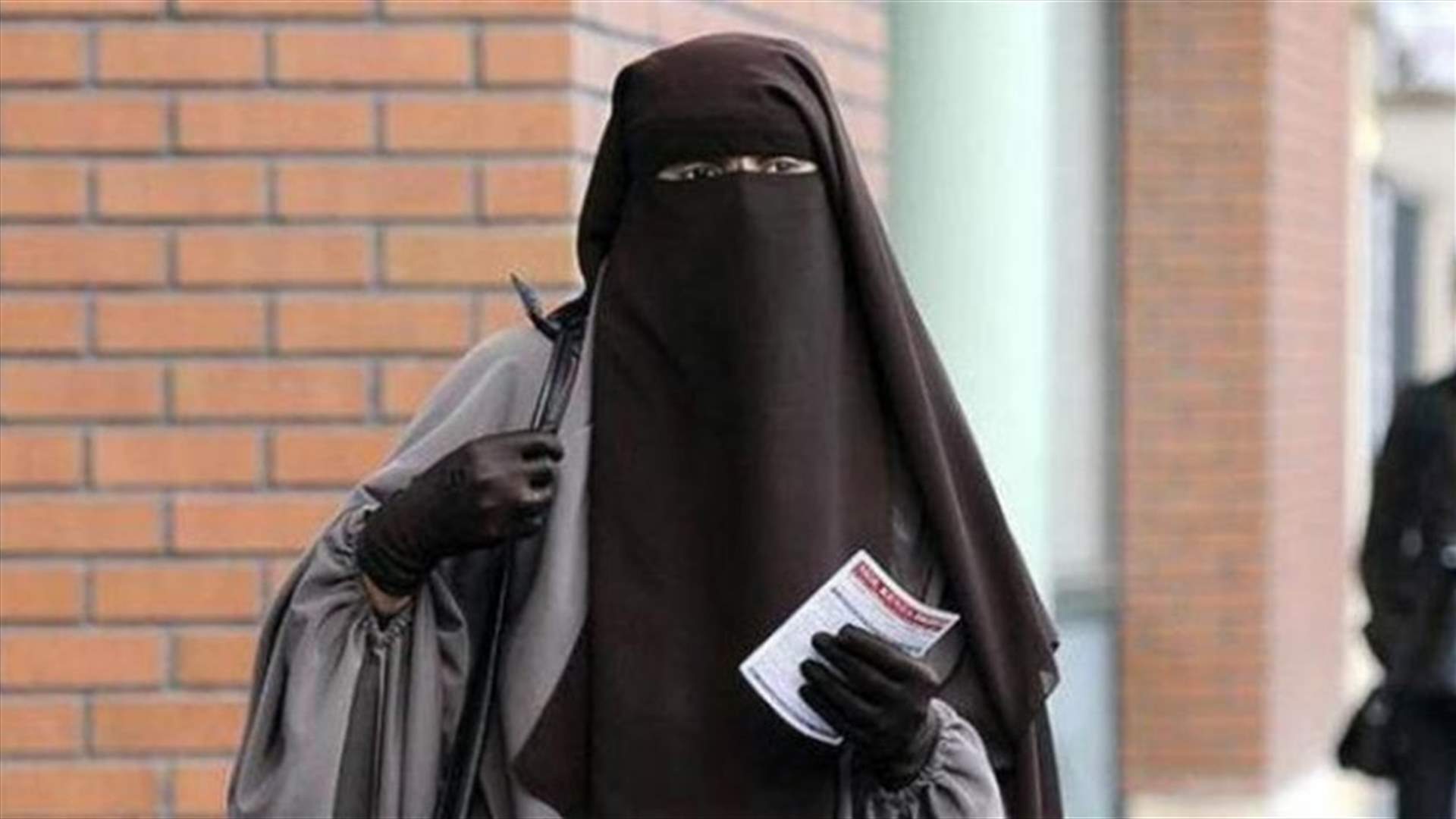 Swiss canton becomes second to ban burqas in public