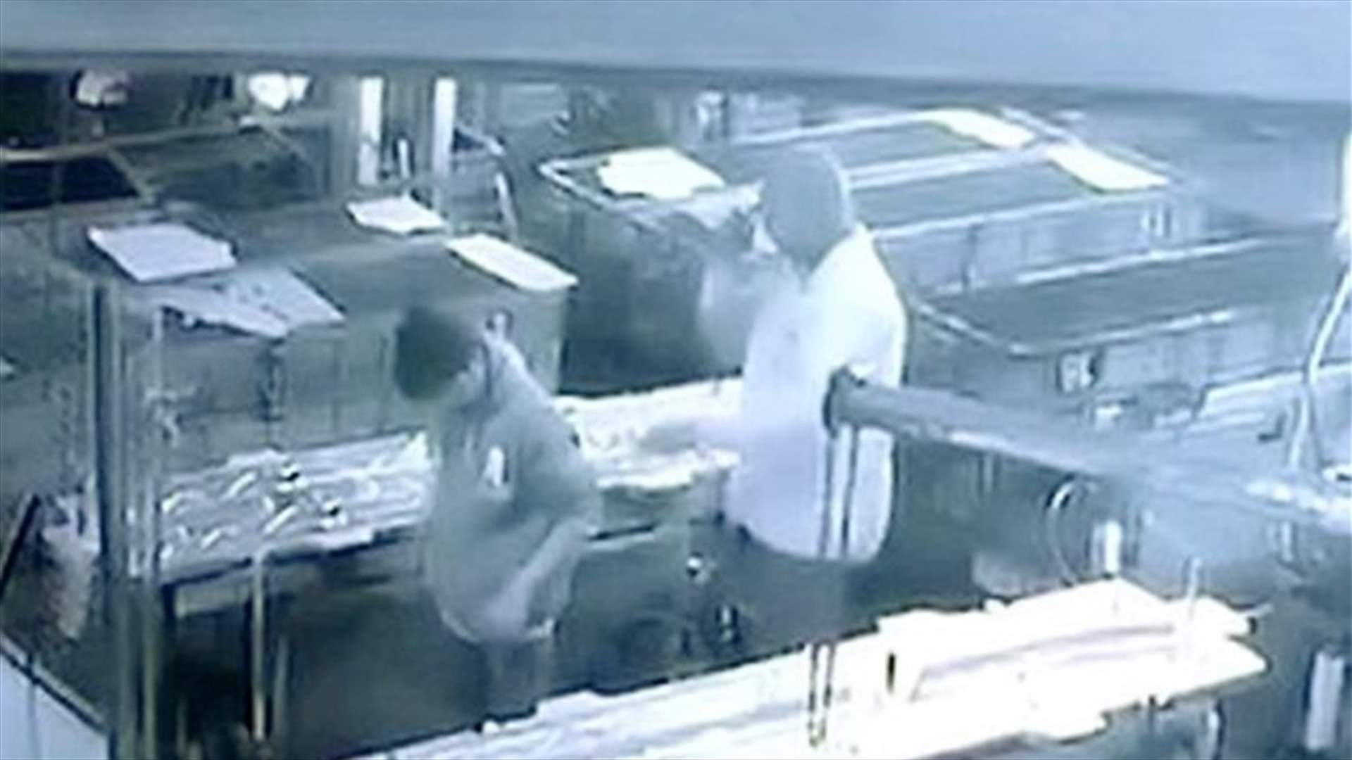 مقلب تحوّل إلى مأساة بسبب خرطوم ضغط للهواء (فيديو)