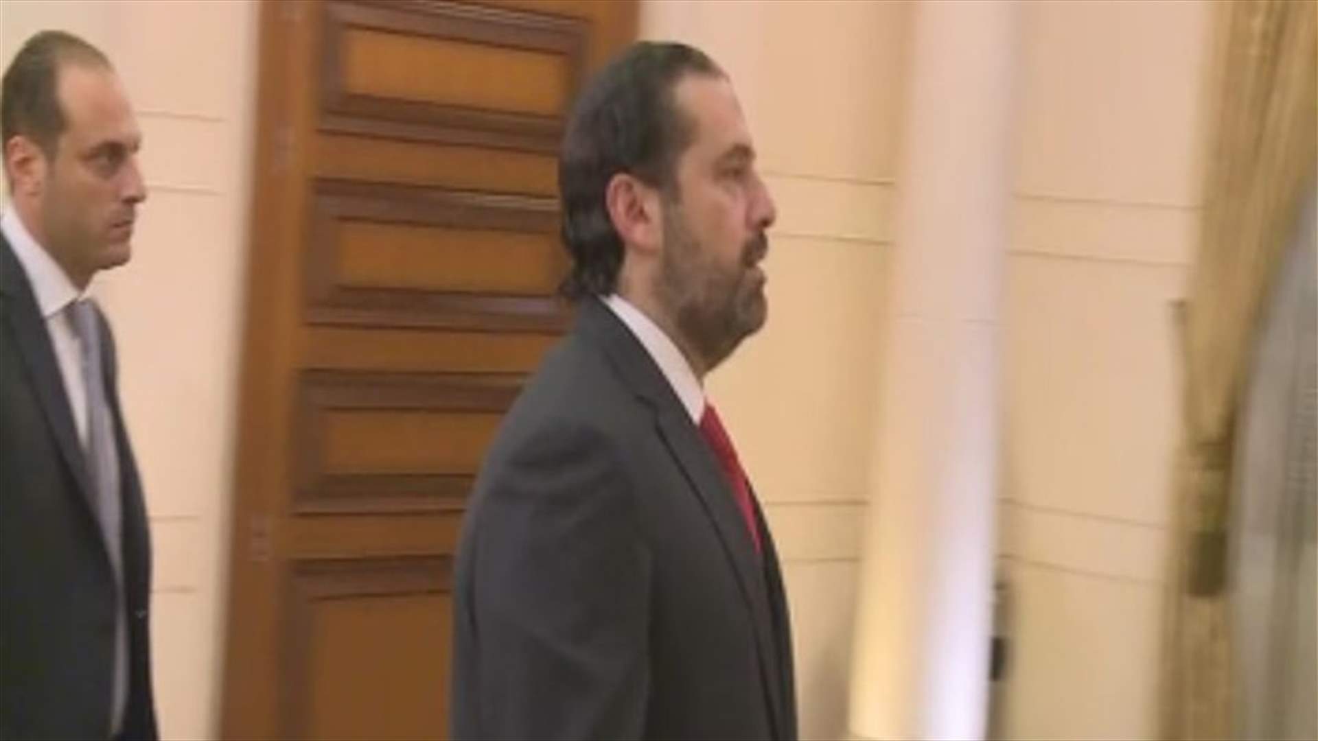 الحريري خرج من قاعة المجلس وعاد... ماذا حصل؟