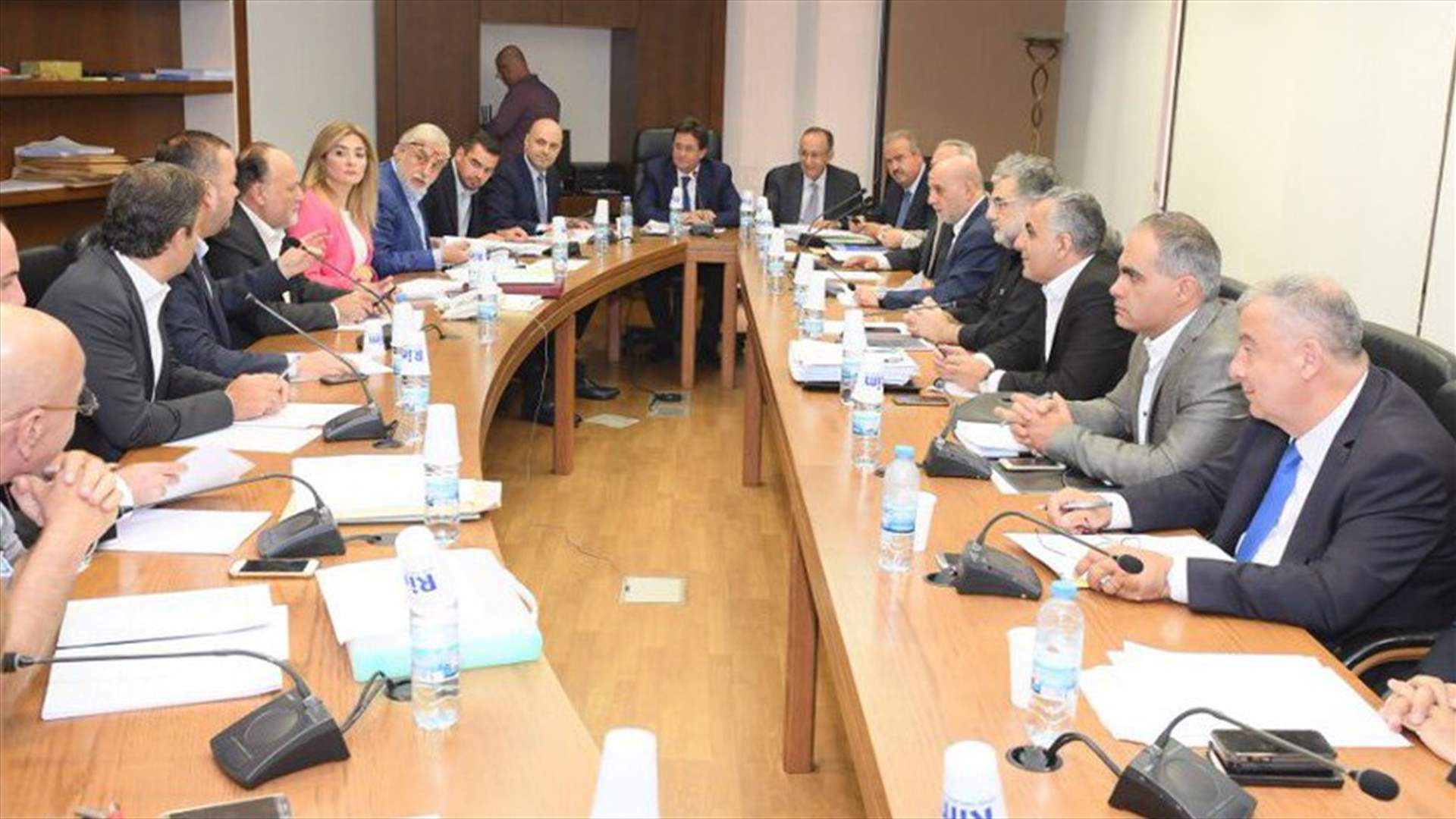 اجتماع للجنة المال بحضور حاصباني... والموضوع: نظام​ التغطية الصحية​ الشاملة