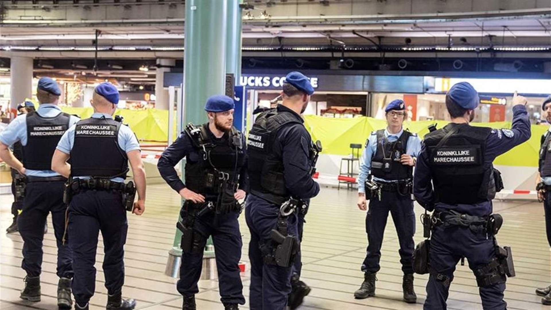 Dutch police arrest seven for plotting attack