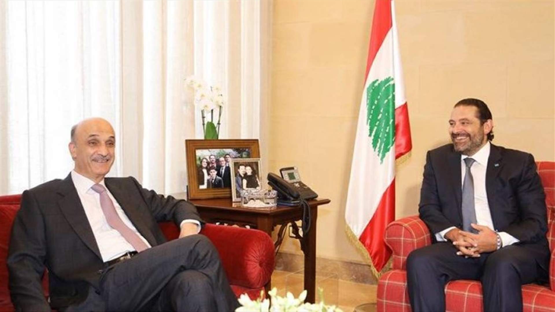 مصادر معراب لـ"الاخبار": جعجع أبلغ الحريري أن القوات غير معنية بكل الصيغ الحكومية المتداولة
