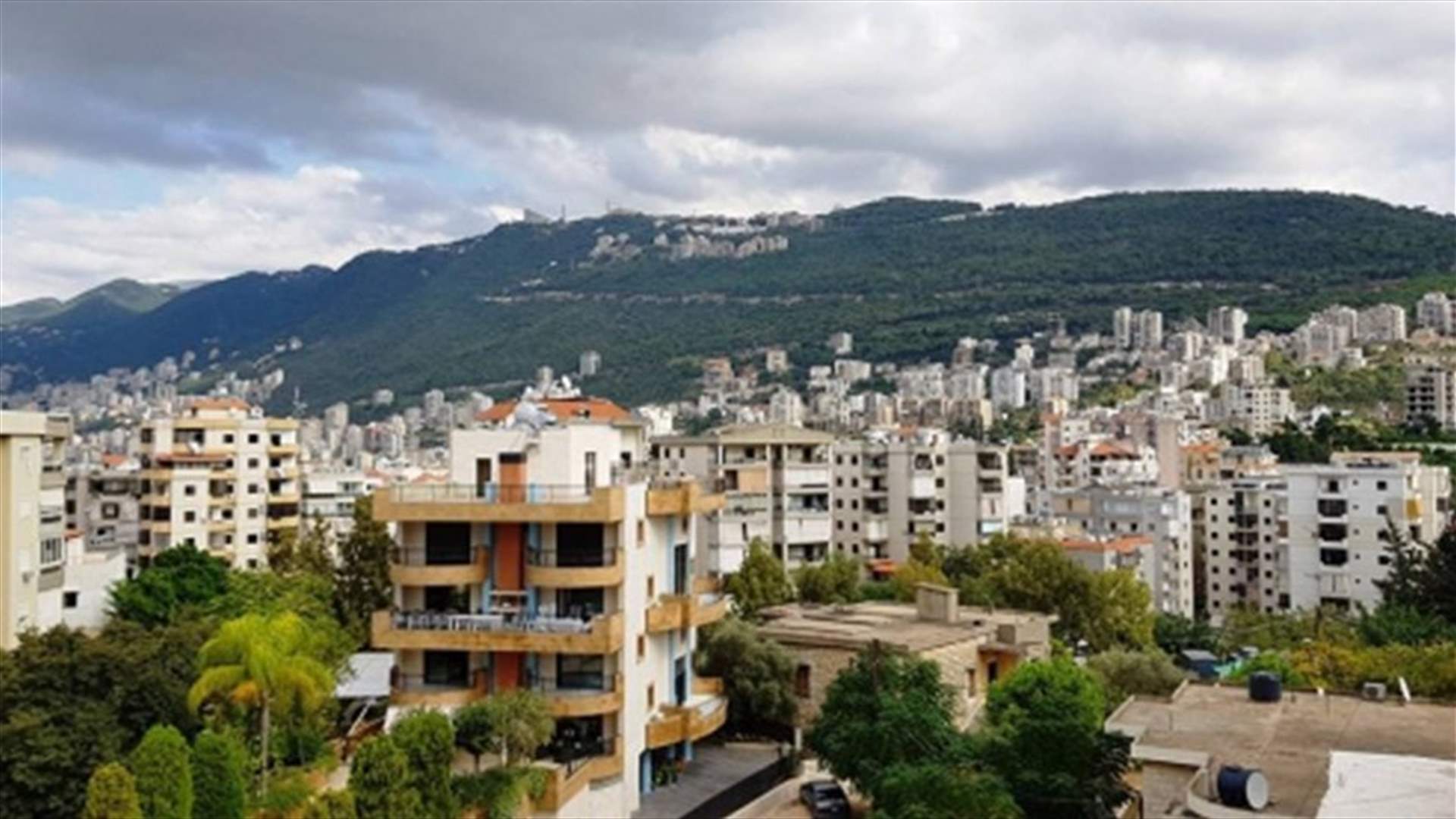 تحرك لاهالي بلاط رفضا لانشاء معمل للنفايات في بلدتهم