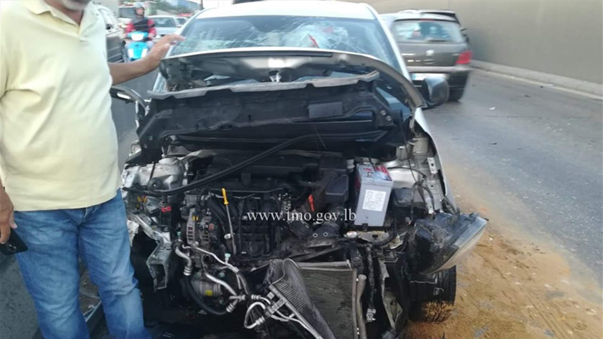 5 جرحى نتيجة تصادم 4 سيارات بعد انفاق المطار... وصور تظهر الحادث