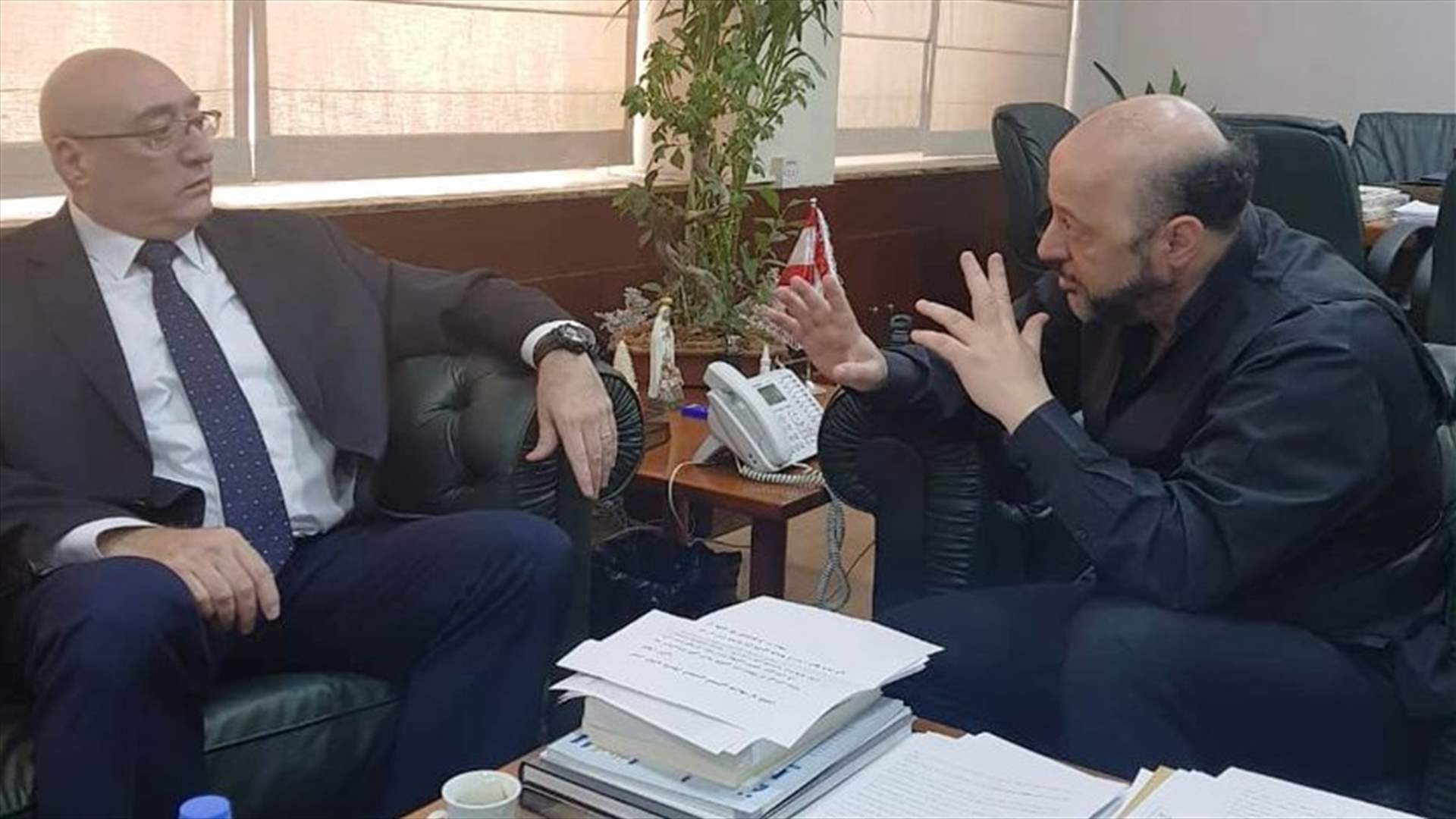 رسالة اعتذار من جوزيف أبو فاضل الى المرأة اللبنانية