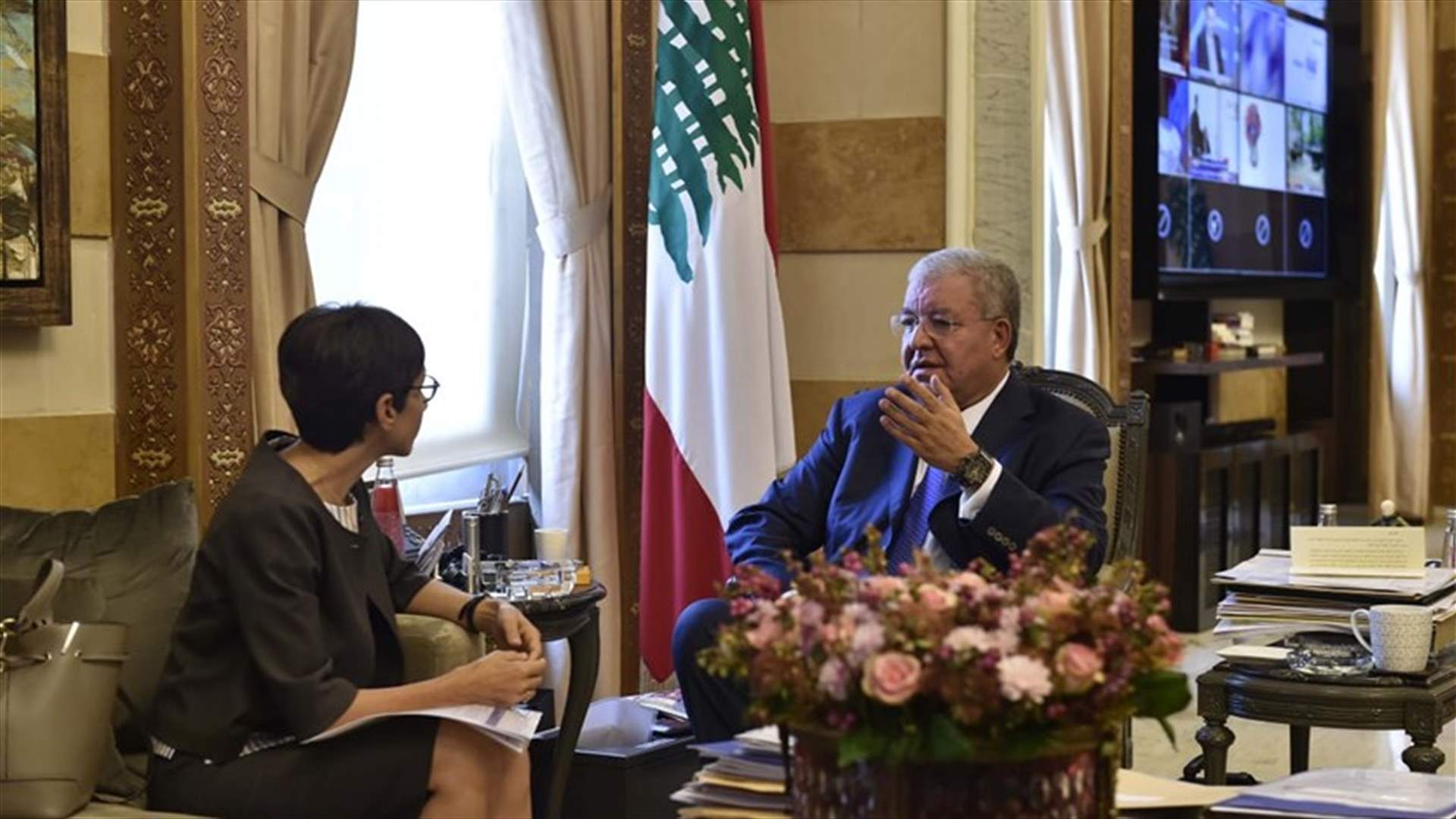 "عودة النازحين السوريين" بين المشنوق وميراي جيرار