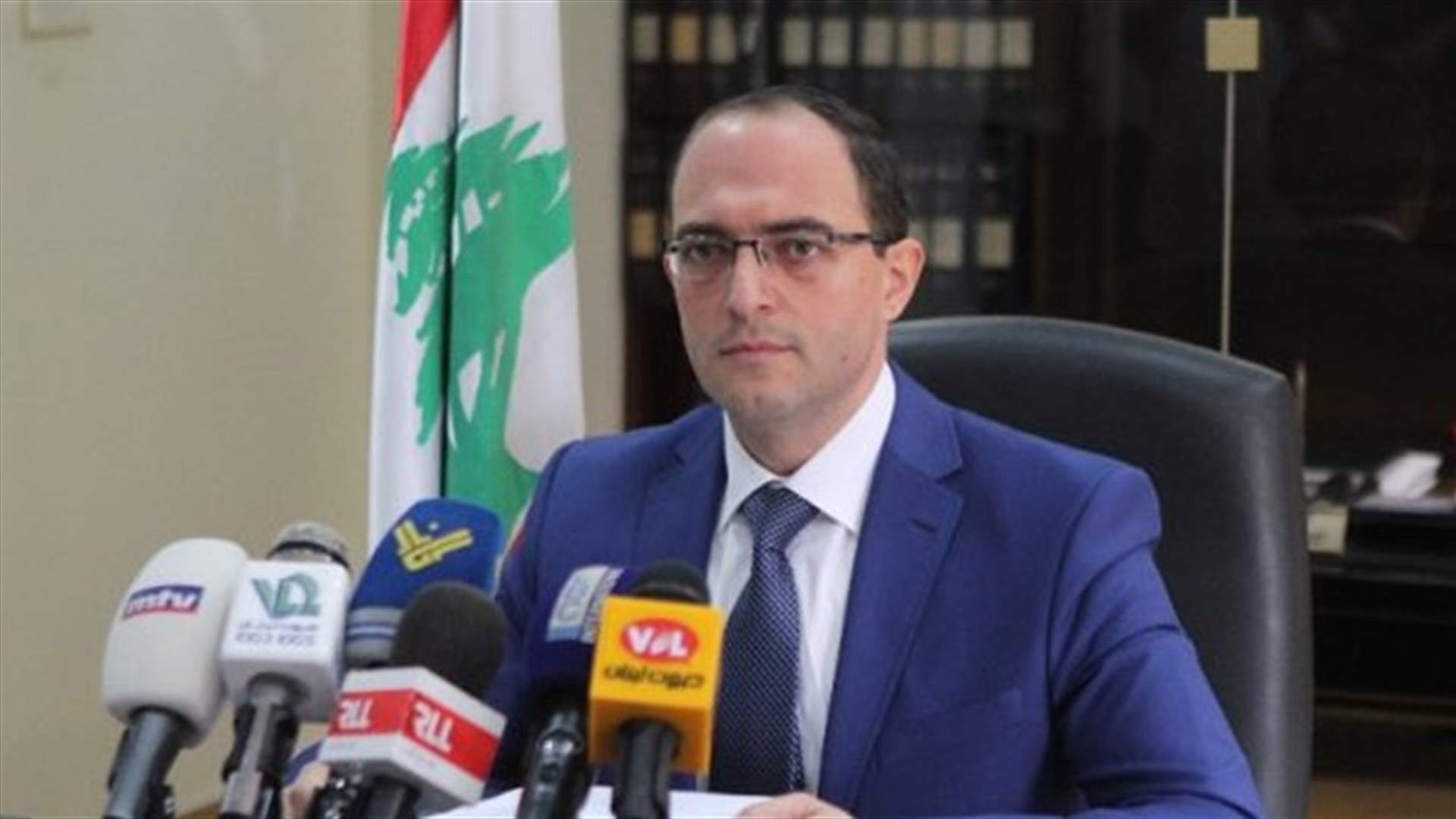 رئيس التفتيش المركزي طلب من الادارات العامة بيانات دقيقة بأعداد الموظفين والمستخدمين