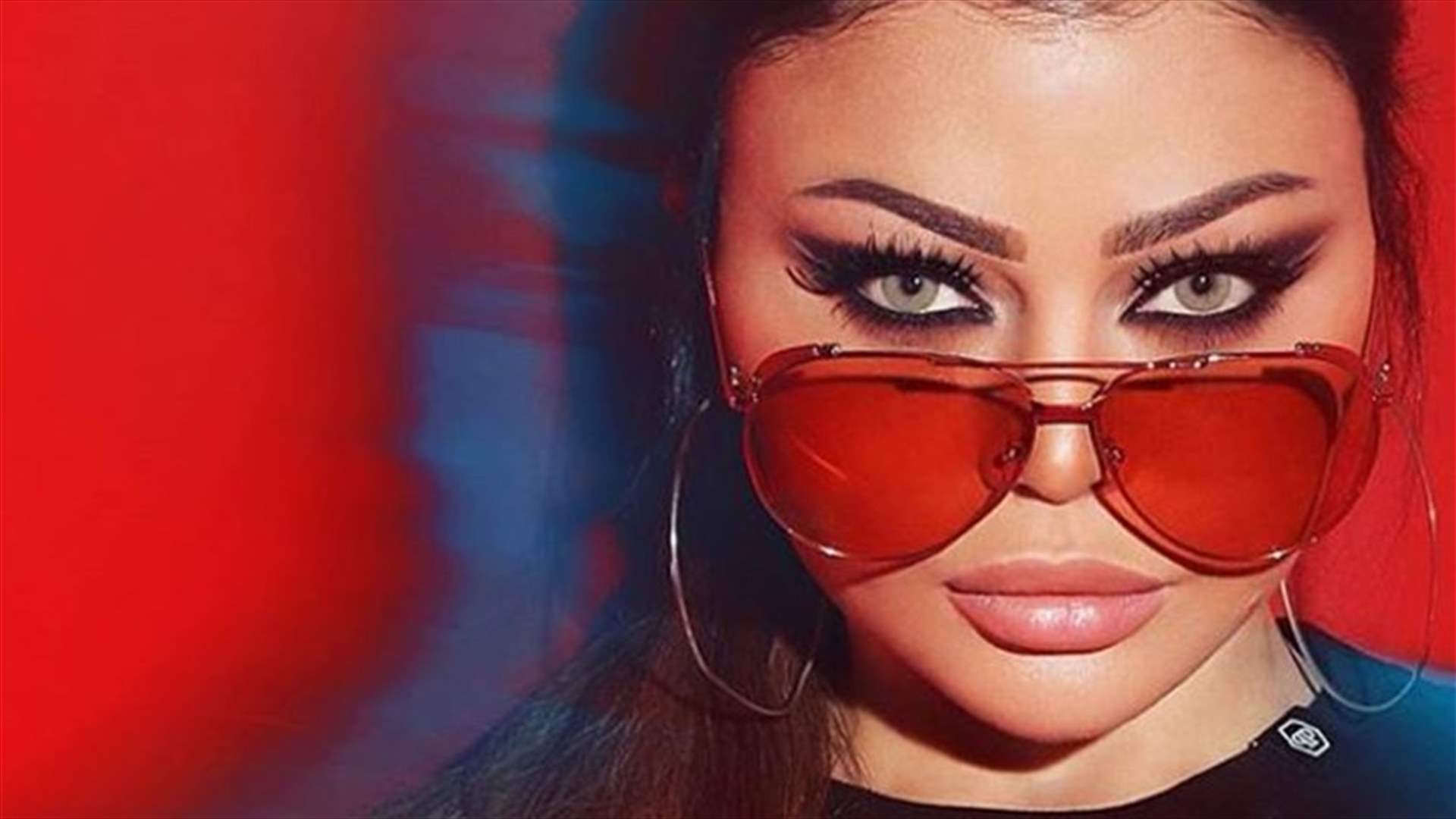 هيفاء وهبي تصطدم بباب محل زجاجي أثناء التسوّق (فيديو)