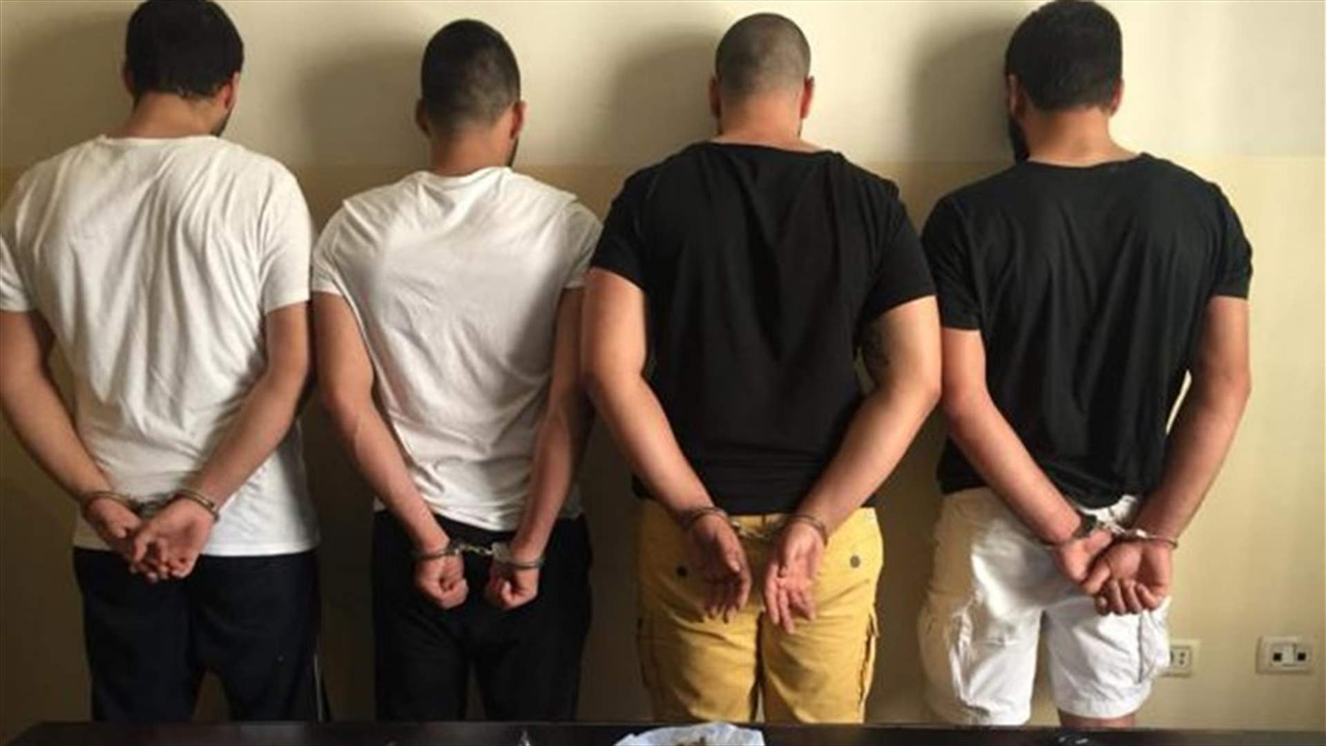 اوقف على خلفية سرقة سيارة ليتبين انه مروج مخدرات