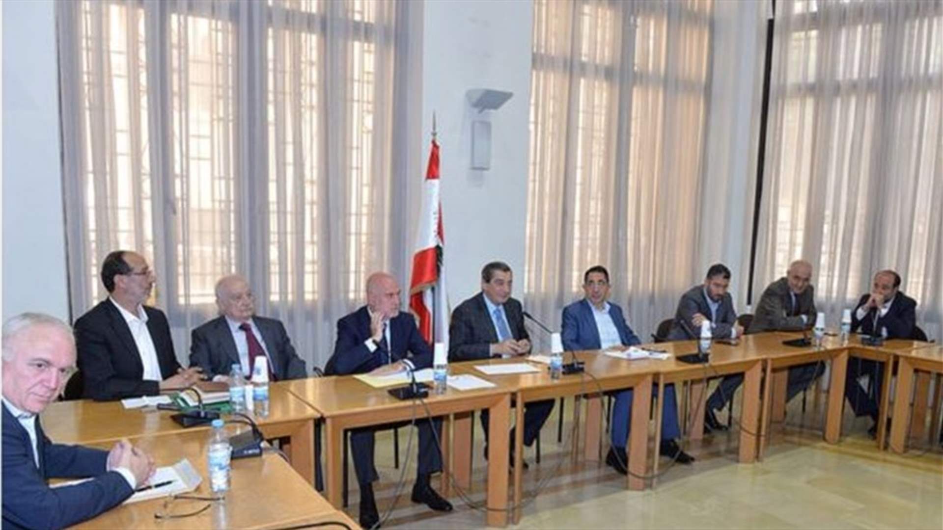 اقتراح لميشال ضاهر لاقامة نفق يربط ميناء بيروت بشتورا...