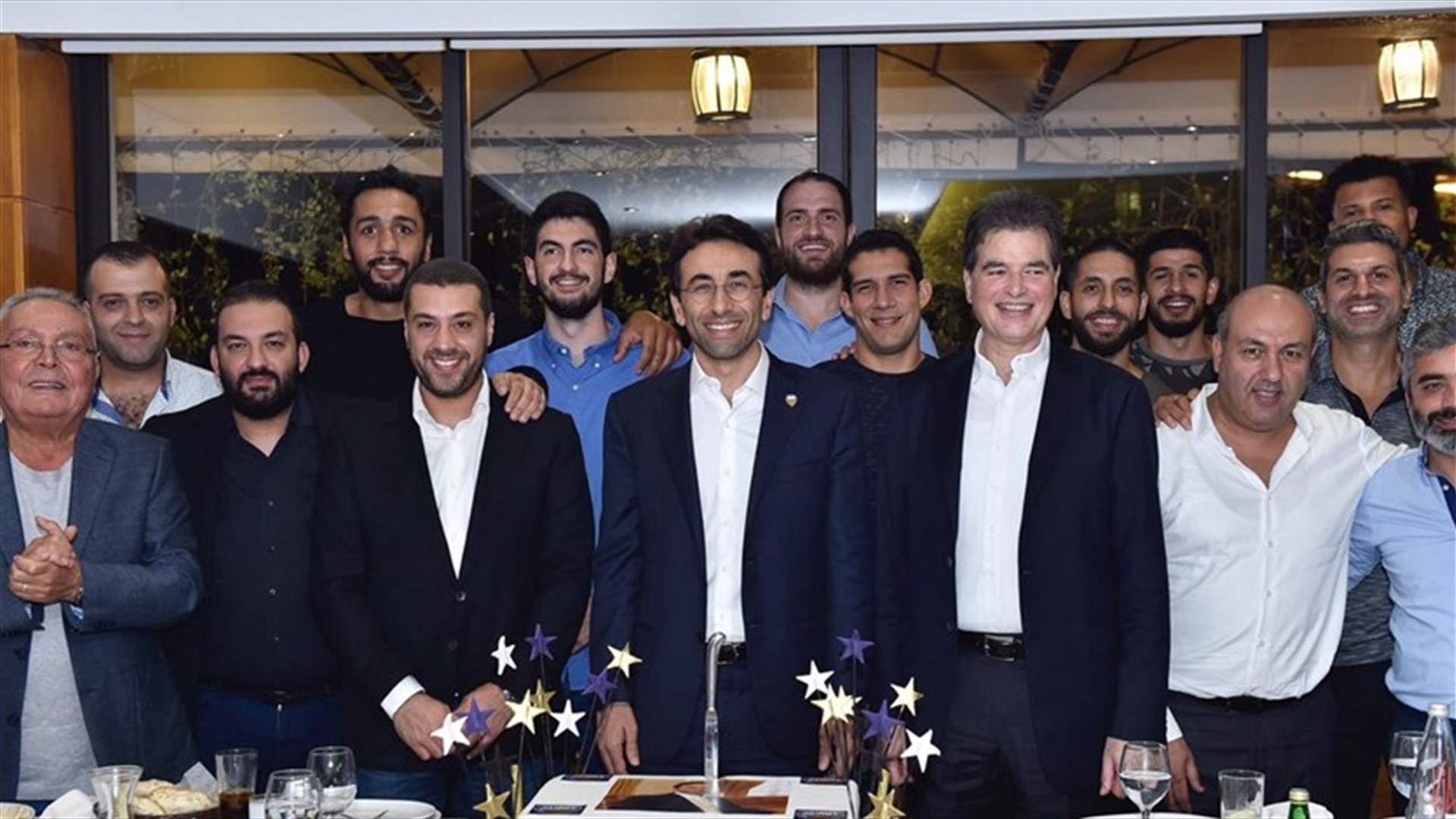 شبيب كرّم نادي بيروت وتسلم كأس المركز الثاني في بطولة الأندية العربية بكرة السلة