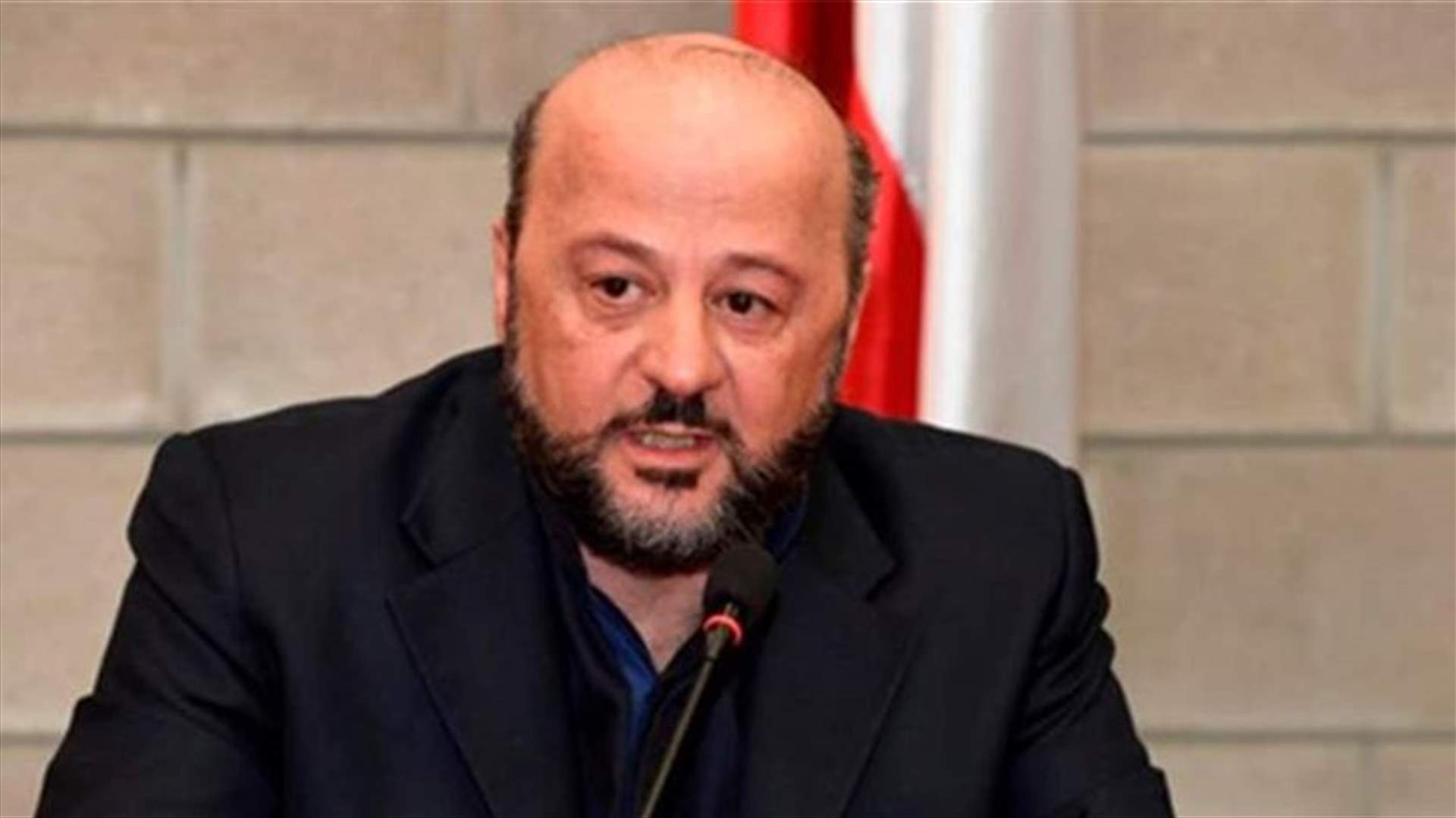 اتصال بين جعجع والحريري...الرياشي: البعض يعمل على الانقلاب على التسوية
