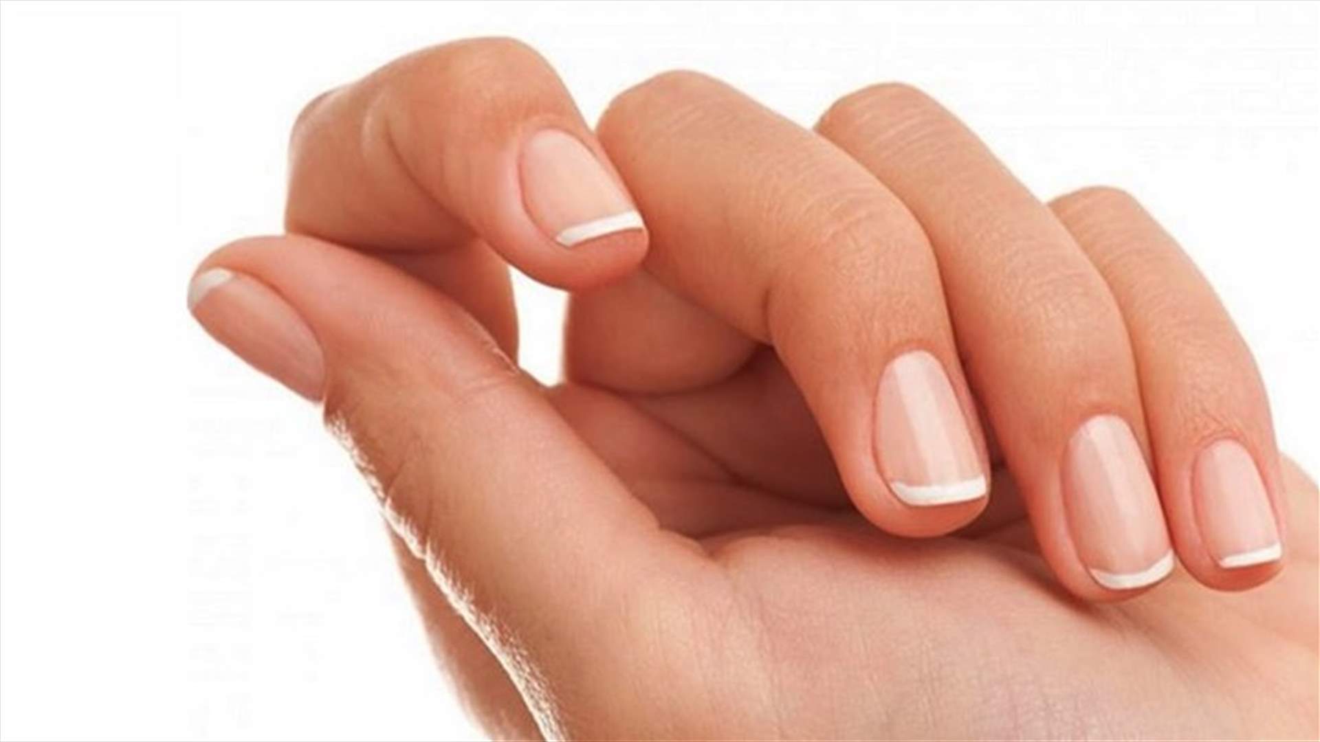 خمسة أطعمة مفيدة لصحة الأظافر