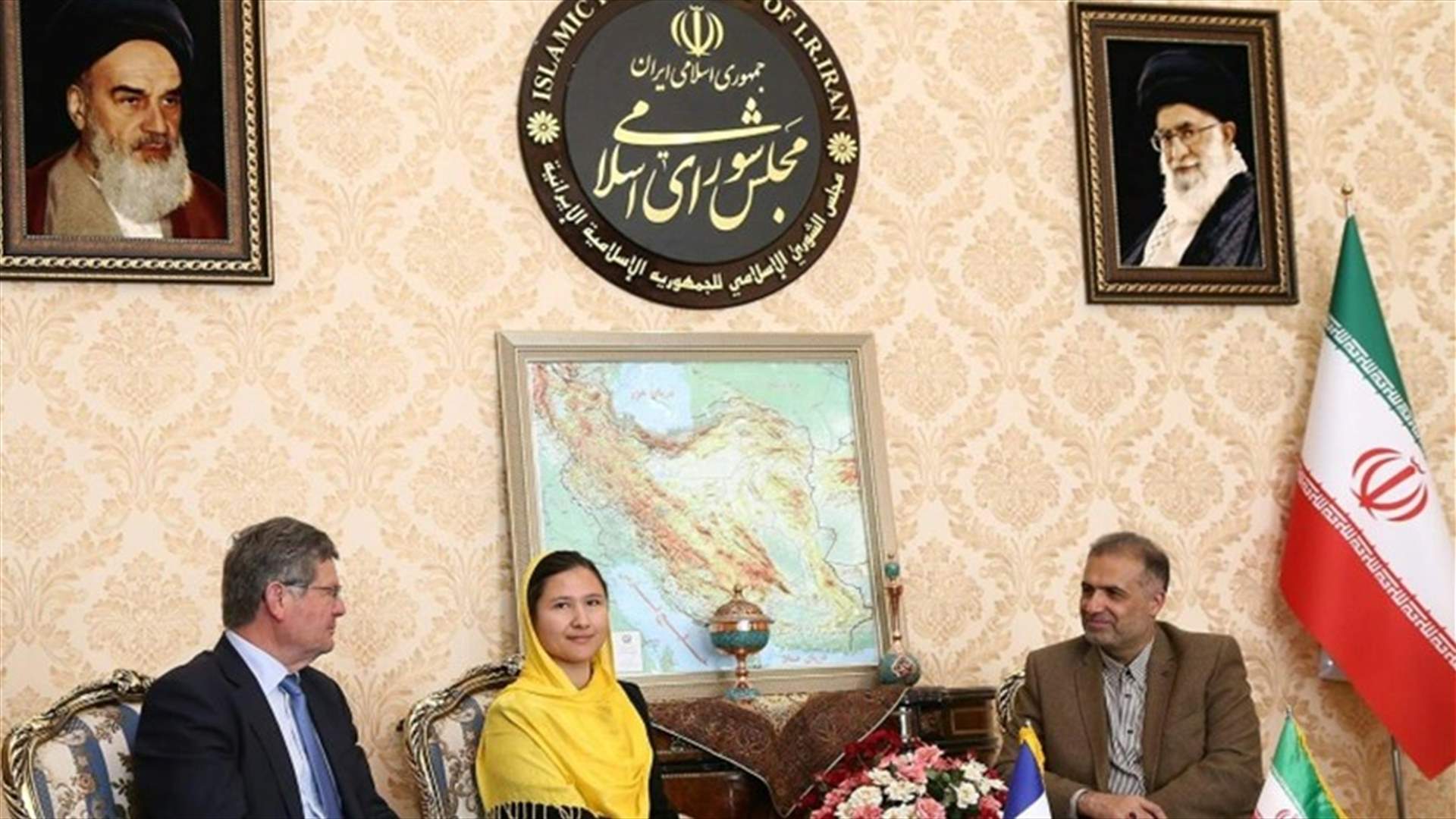 جهود أوروبية لإبقاء مصرف إيراني واحد "متّصلاً" بالعالم