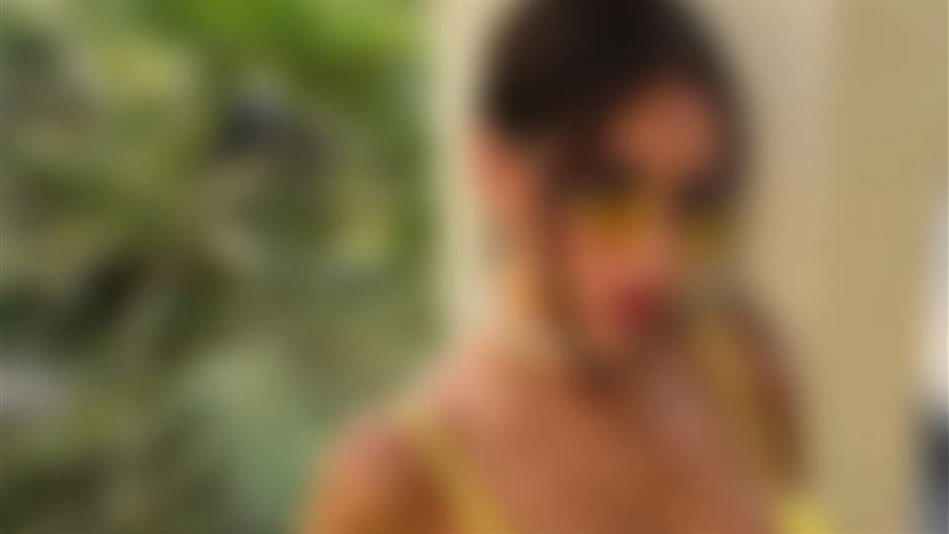نجمة "باب الحارة" بصورٍ جريئة "من غير هدوم"