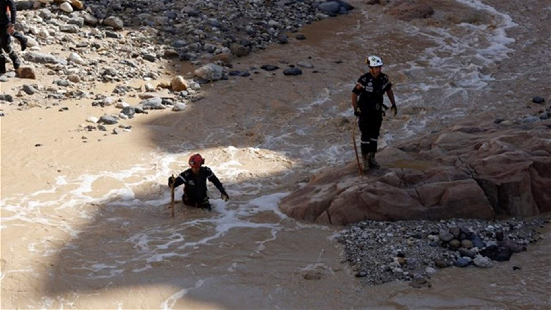 فاجعة البحر الميت... البحث عن تلميذة لا تزال مفقودة