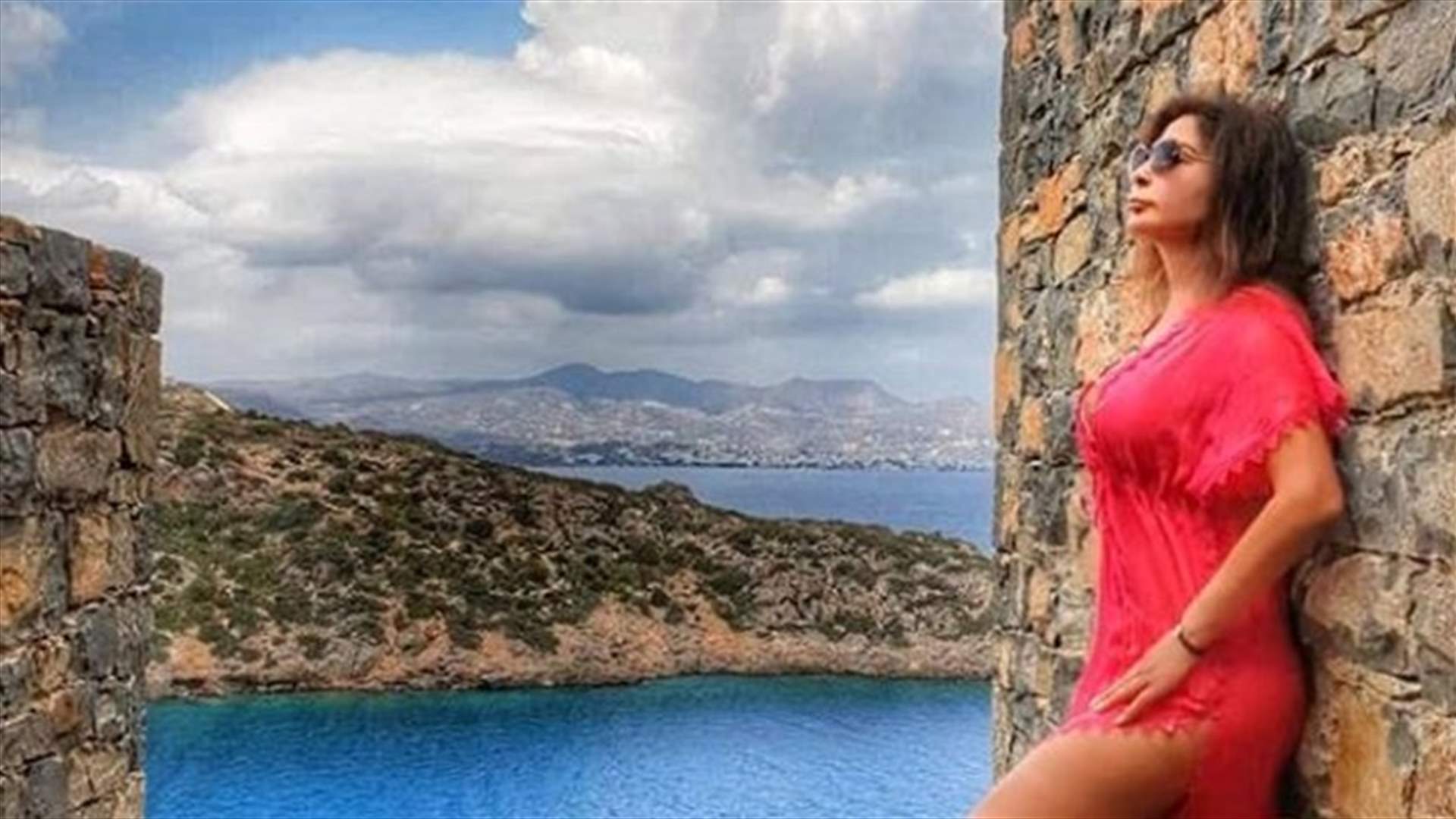 إليسا تستوحي اطلالة عيد ميلادها من جيجي حديد... من صمم الفستان؟ (صورة)