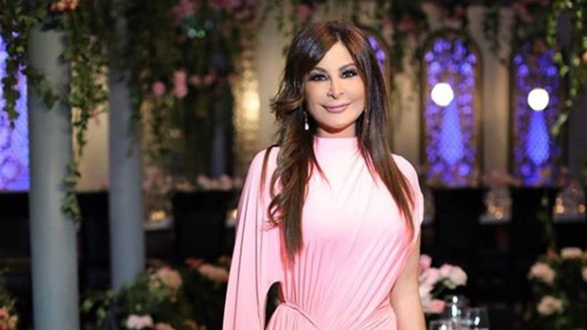 شبيه إليسا.. رجل مع لحية! (صورة)