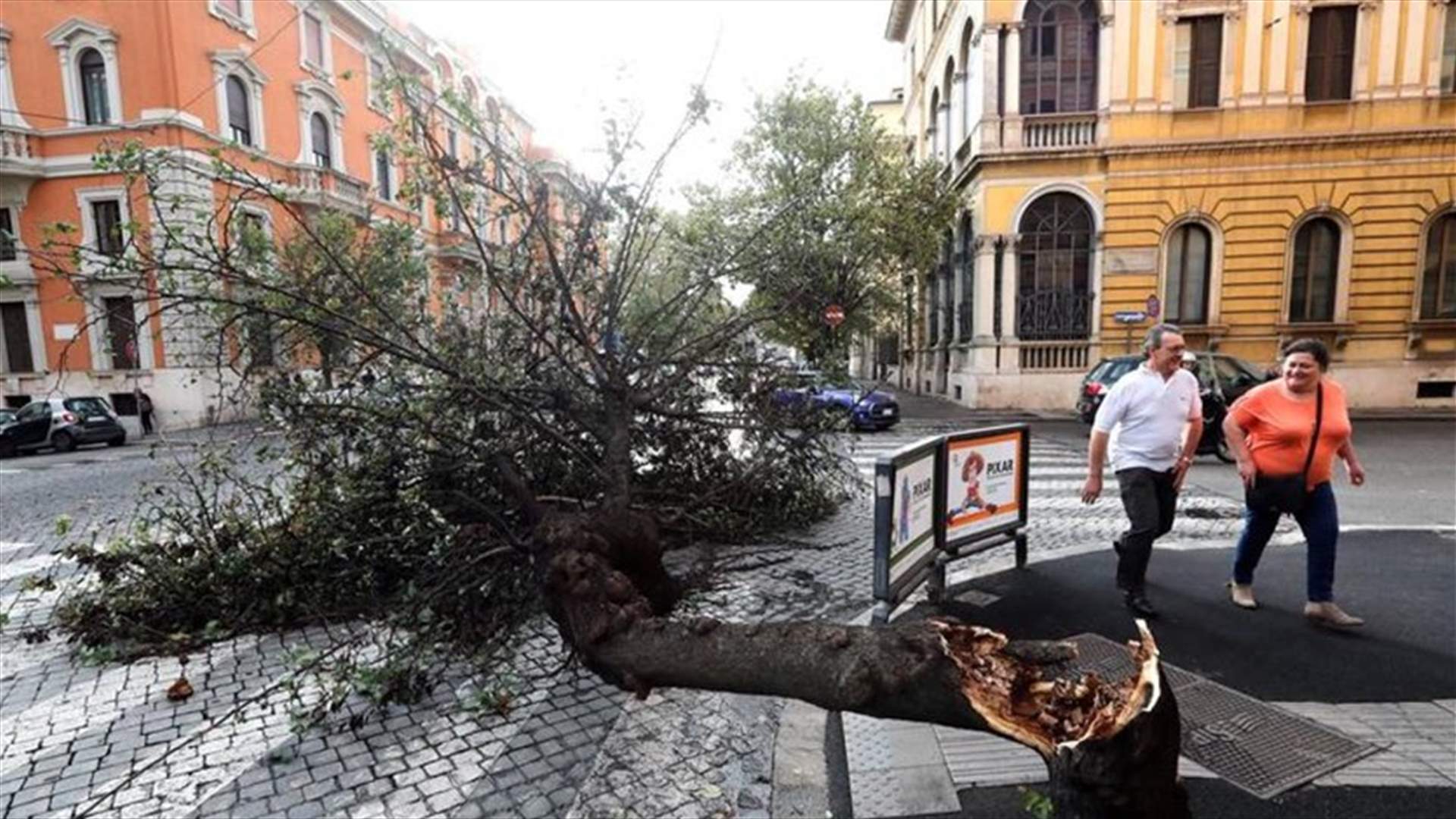 Five die as storms, high winds batter Italy