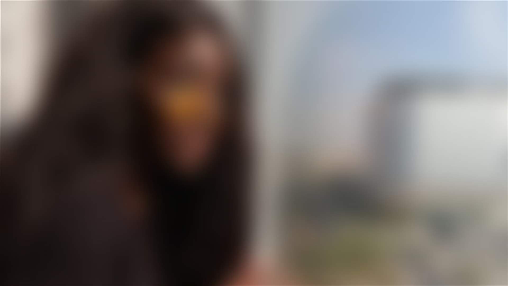 مدونة سعودية تكشف عن معاناتها بسبب بشرتها الداكنة... وهذا ما فعلته لتفتيحها! (فيديو)