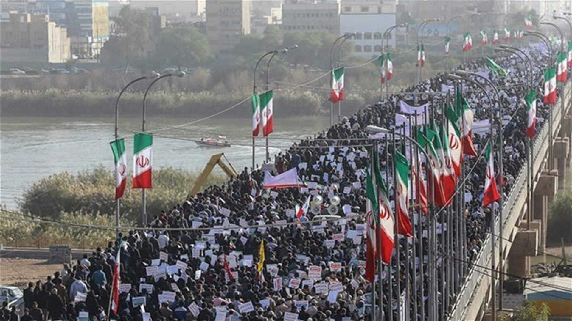 Iranian marchers chant &quot;Death to America&quot; on eve of US oil sanctions