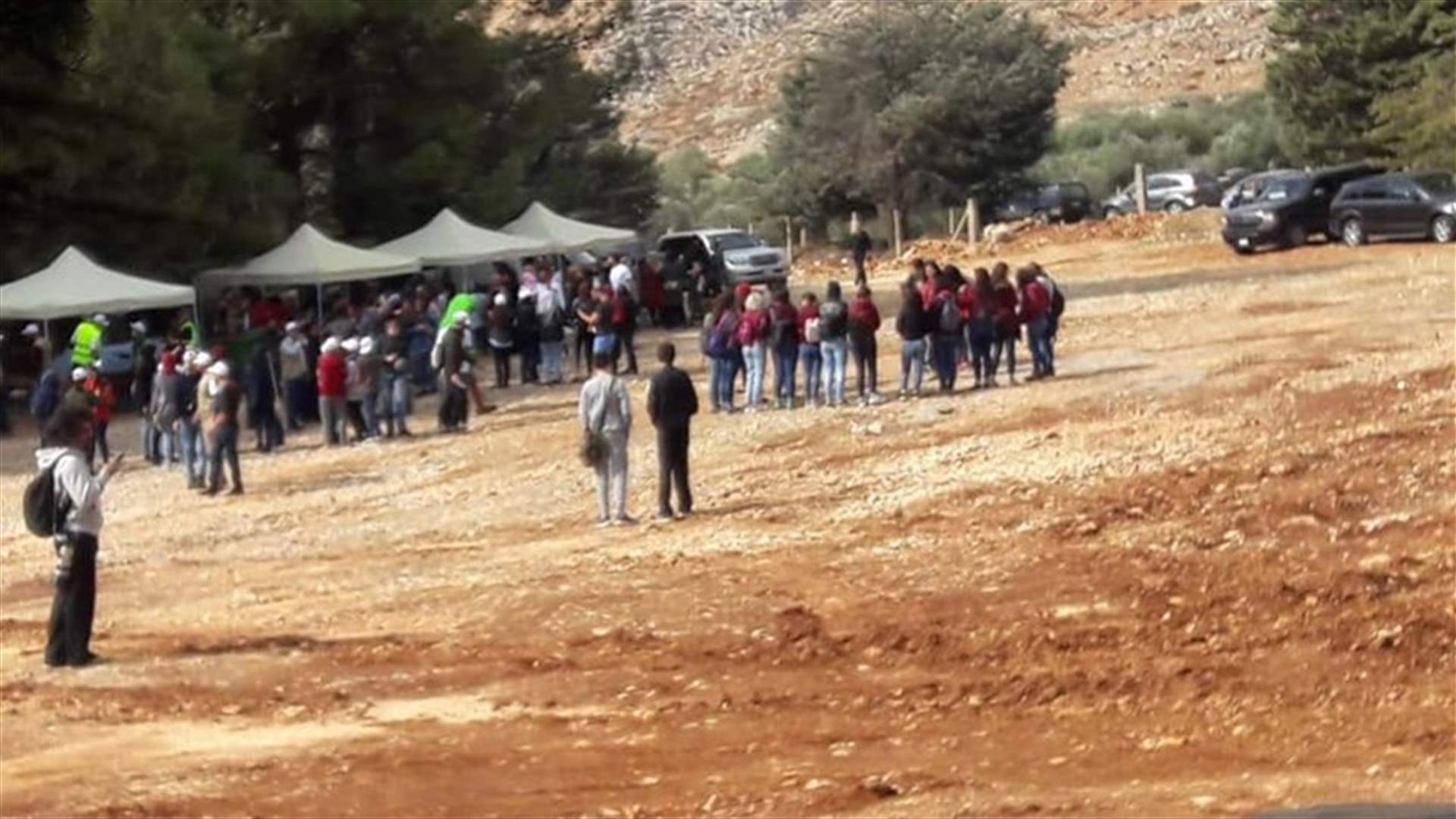 زرع خمسة آلاف غرسة محلية المنشأ بالقرب من سد القرعون