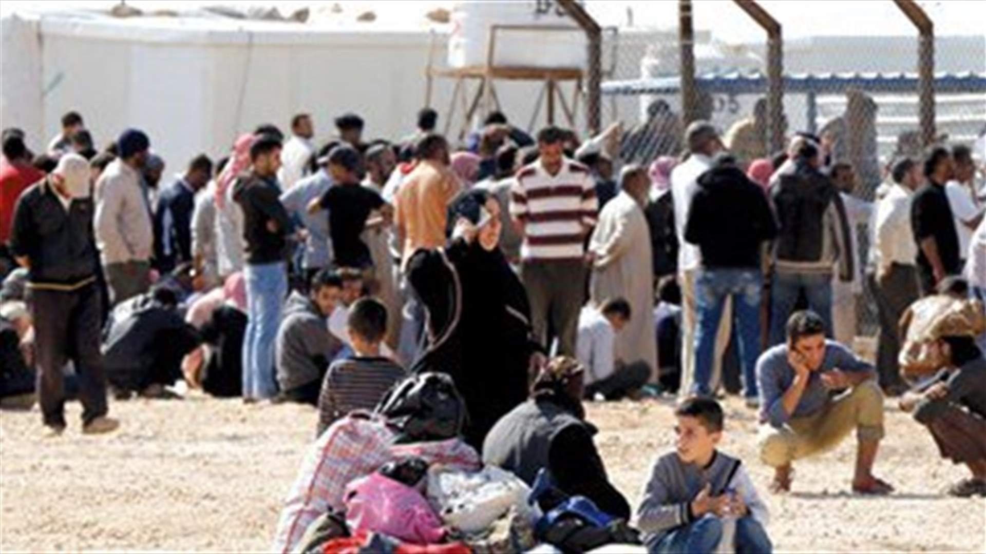 UN completes food distribution in remote Syria camp near Jordan