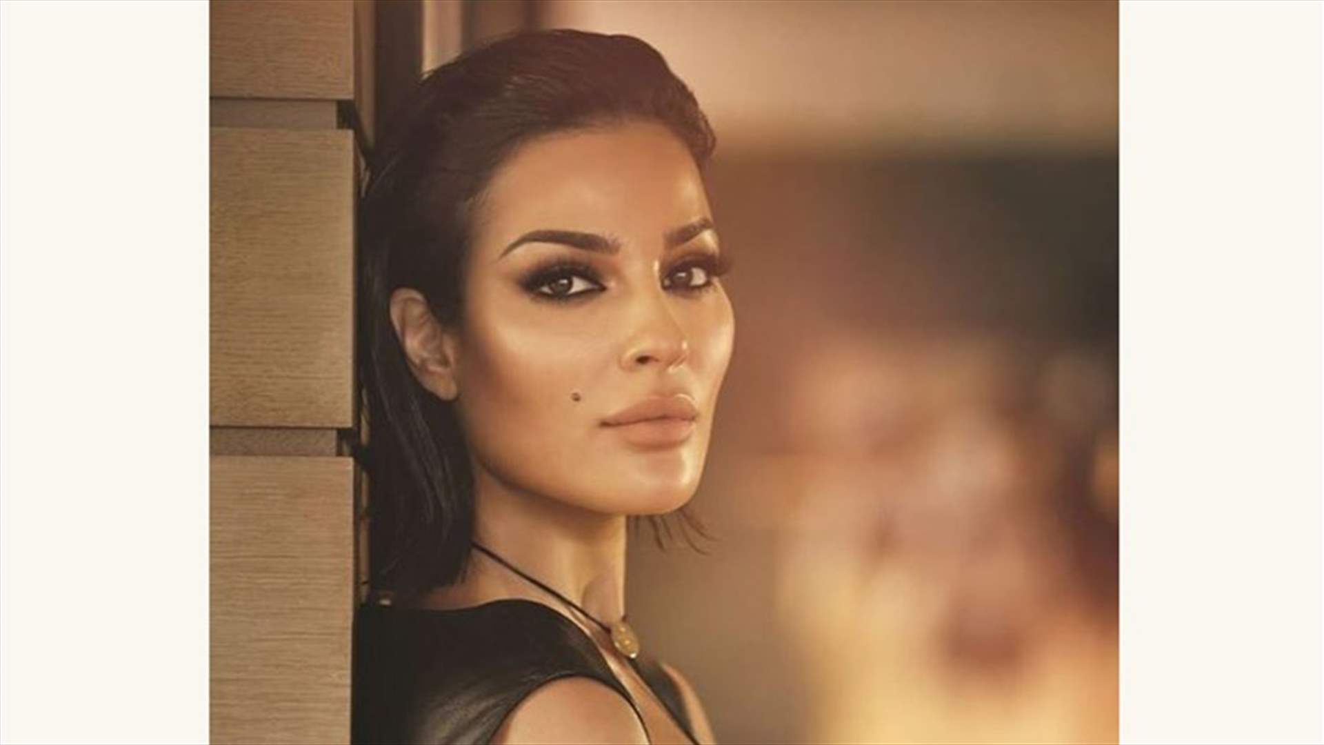 نادين نسيب نجيم تمسك يد ابنها... حنانها أشعل انستغرام!