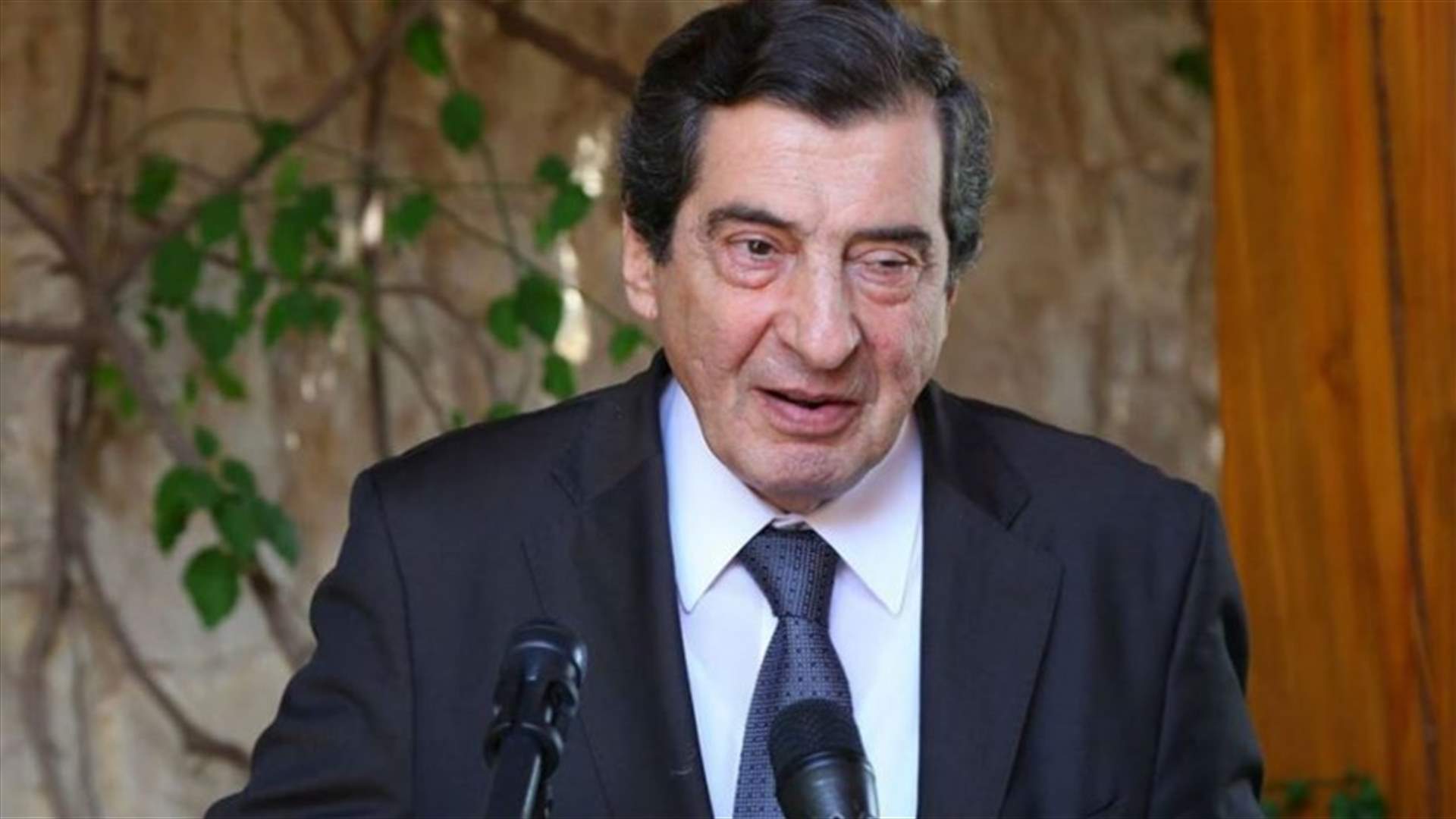 نداء من الفرزلي لباسيل...