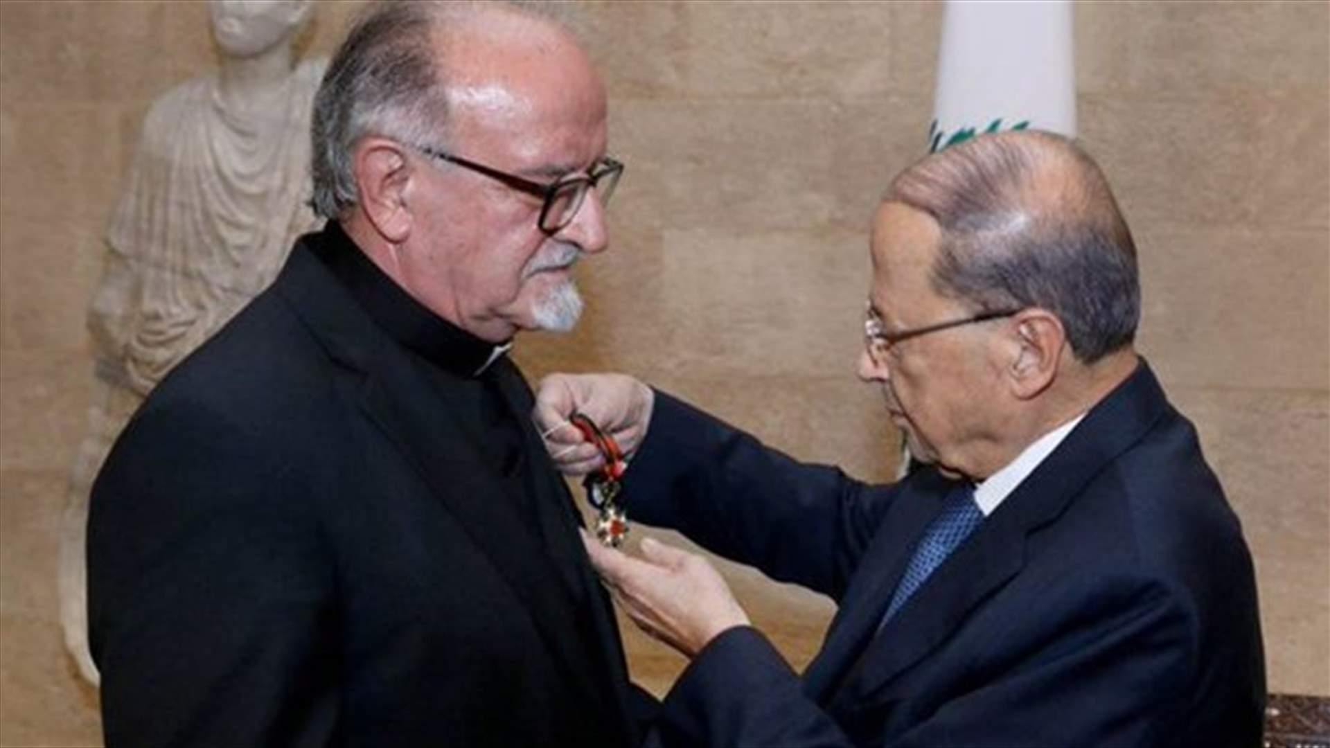 Aoun awards Father Moubarak National Order of the Cedar